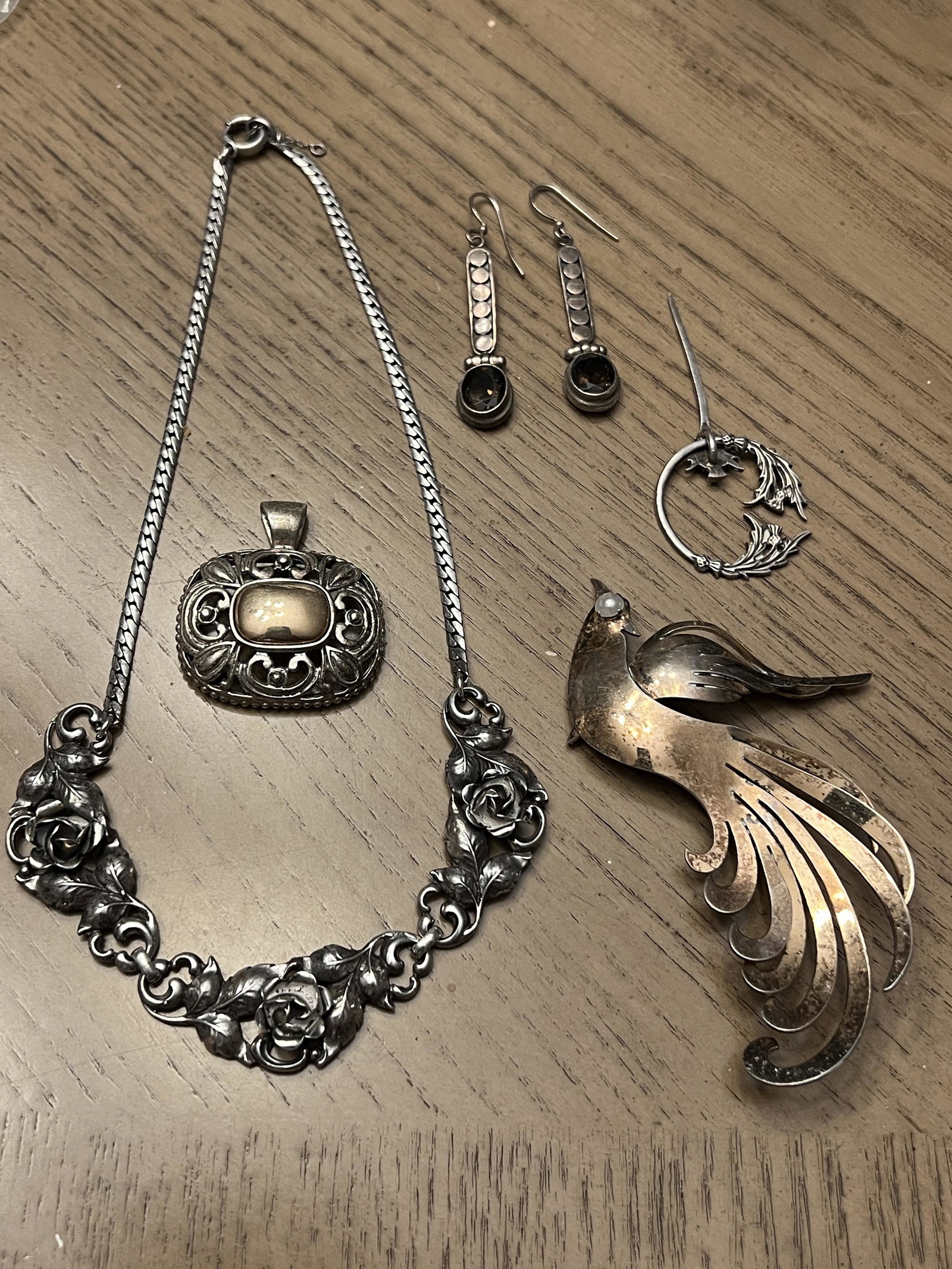 ESTATE DESIGNER COLLECTION LOT OF STERLING SILVER JEWELRY (1 of 6)