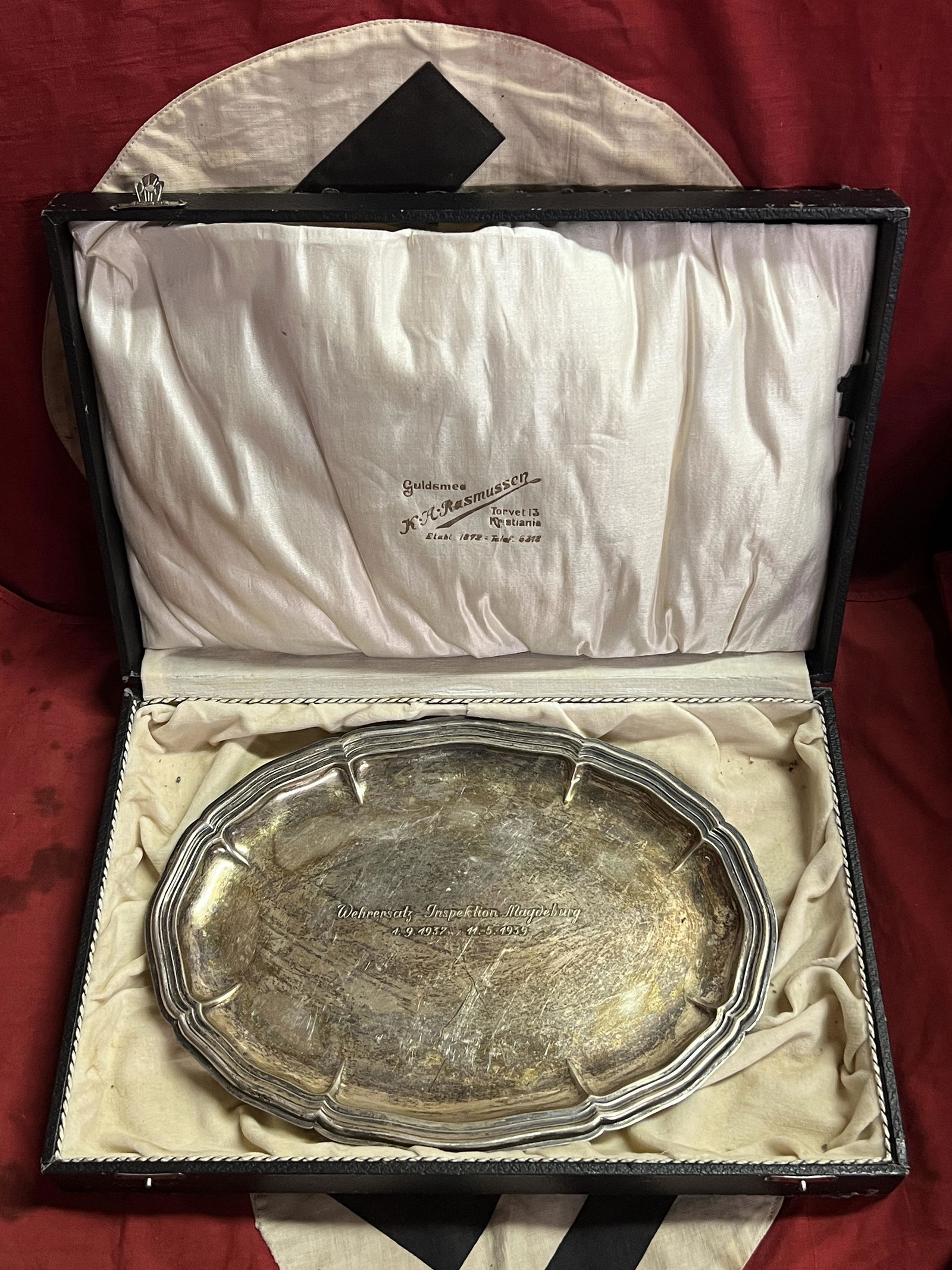 WW2 GERMAN WEHRERSATZ INSPEKTION NAGDEBURG 1937 SILVER PLATE IN ORIG. CASE: WW2 GERMAN WEHRERSATZ INSPEKTION NAGDEBURG 1937 SILVER PLATE IN ORIG. CASE. A VERY RARE FIND. MAKER MARKED WITH SILVER CONTENT ON THE BACK. WAS BROUGHT BACK HOME BY A VET. HAS A GREAT LOOK TO IT WITH