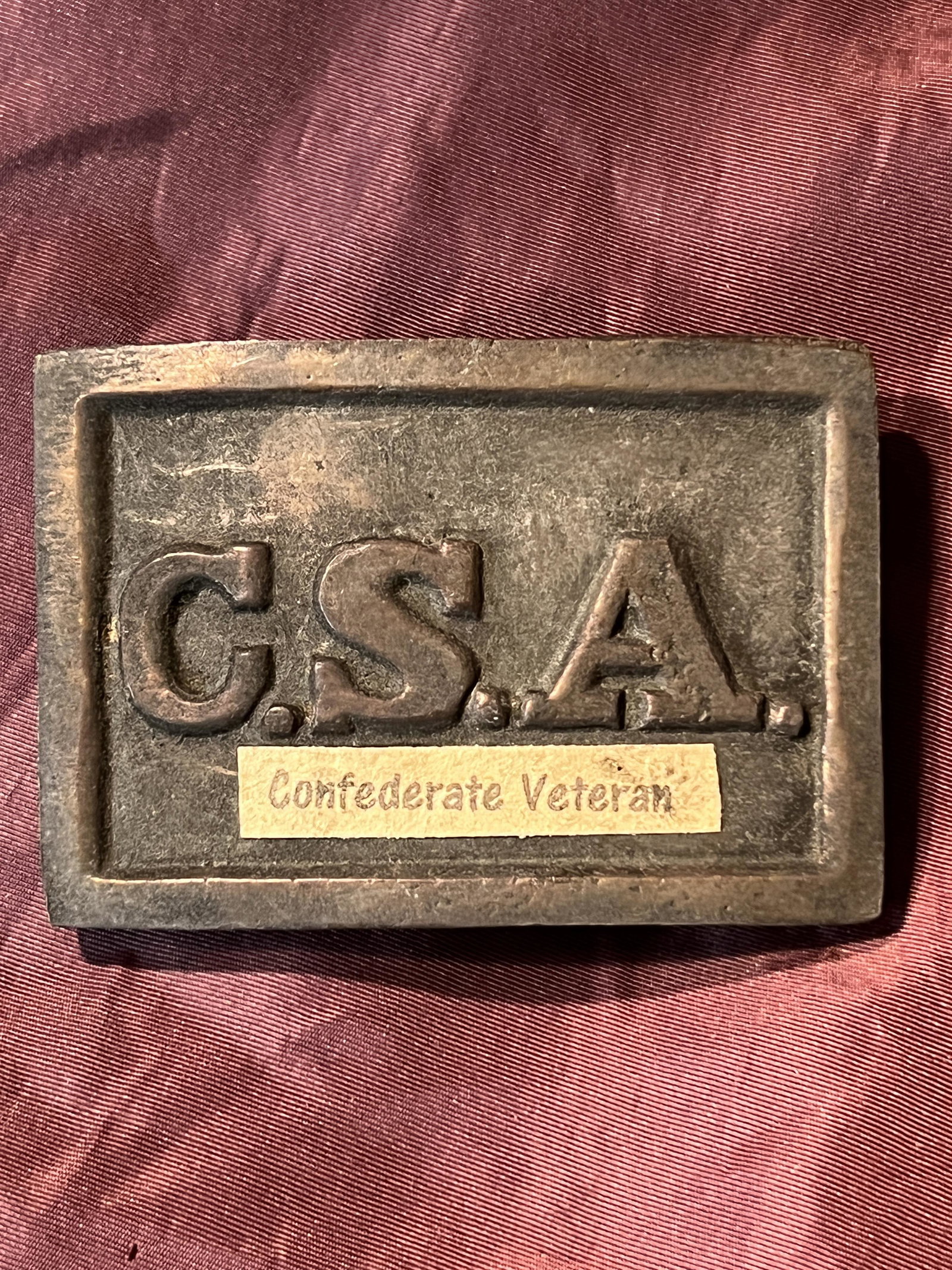 RARE CIVIL WAR CONFEDERATE VETERAN CSA BELT BUCKLE: RARE CIVIL WAR CONFEDERATE VETERAN CSA BELT BUCKLE. A RARE FIND. IT IS IN MINT OVERALL SHAPE AND CONDITION WITH A BEAUTIFUL OVERALL PATINA. A GREAT FIND AND AN EXCELLENT ADDITION TO YOUR COLLECTION.