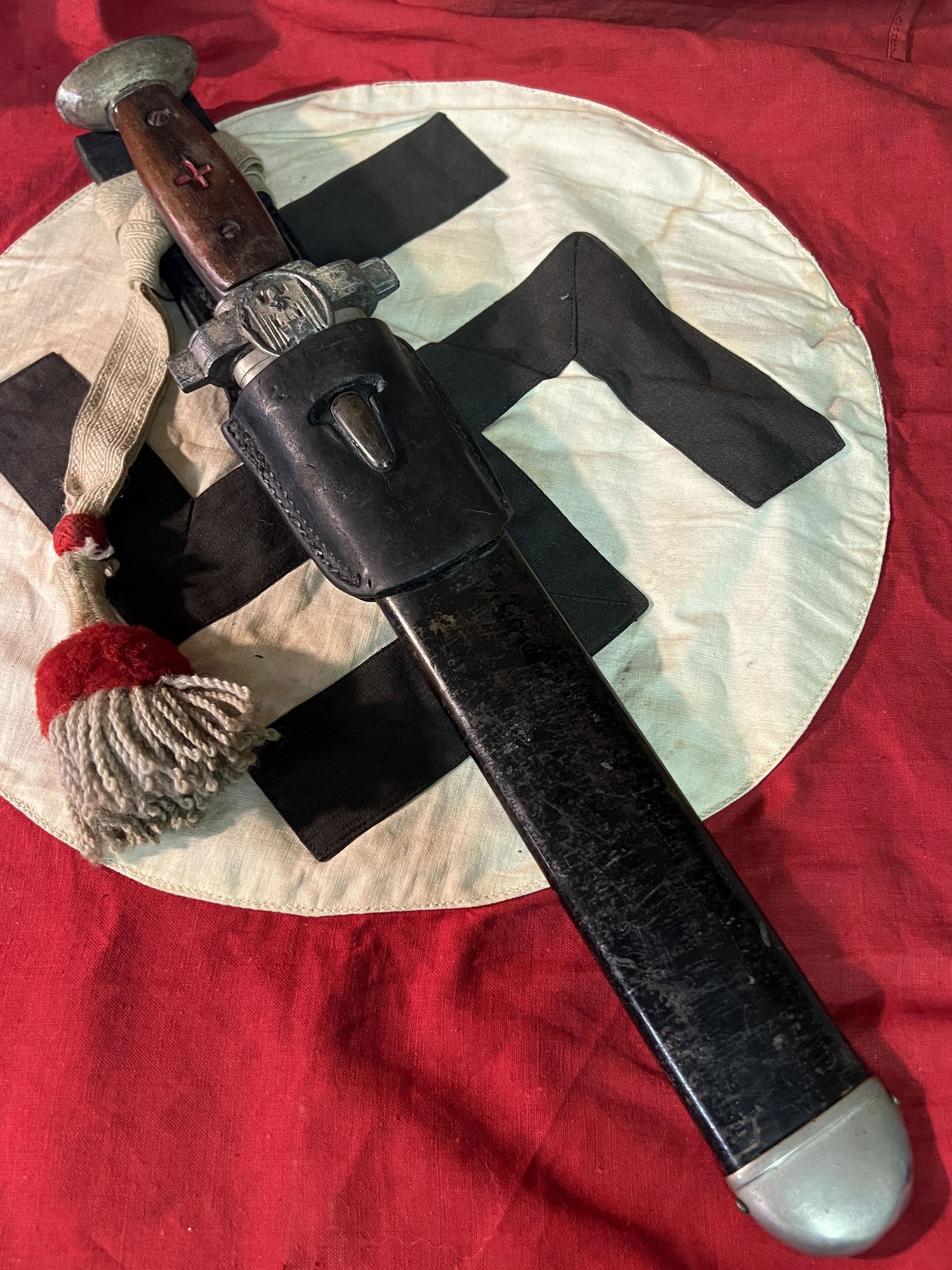 COMPLETE WW2 GERMAN NAZI RAD MEDICAL CORP DAGGER - VET BRING BACK: COMPLETE WW2 GERMAN NAZI RAD MEDICAL CORP DAGGER. THIS IS A VERY RARE FIND. WAS BROUGHT BACK HOME BY A VET. THIS IS A COMPLETE DAGGER WITH THE TASSEL, SHEATH AND WHAT LOOKS LIKE PERSONALIZATION DONE O