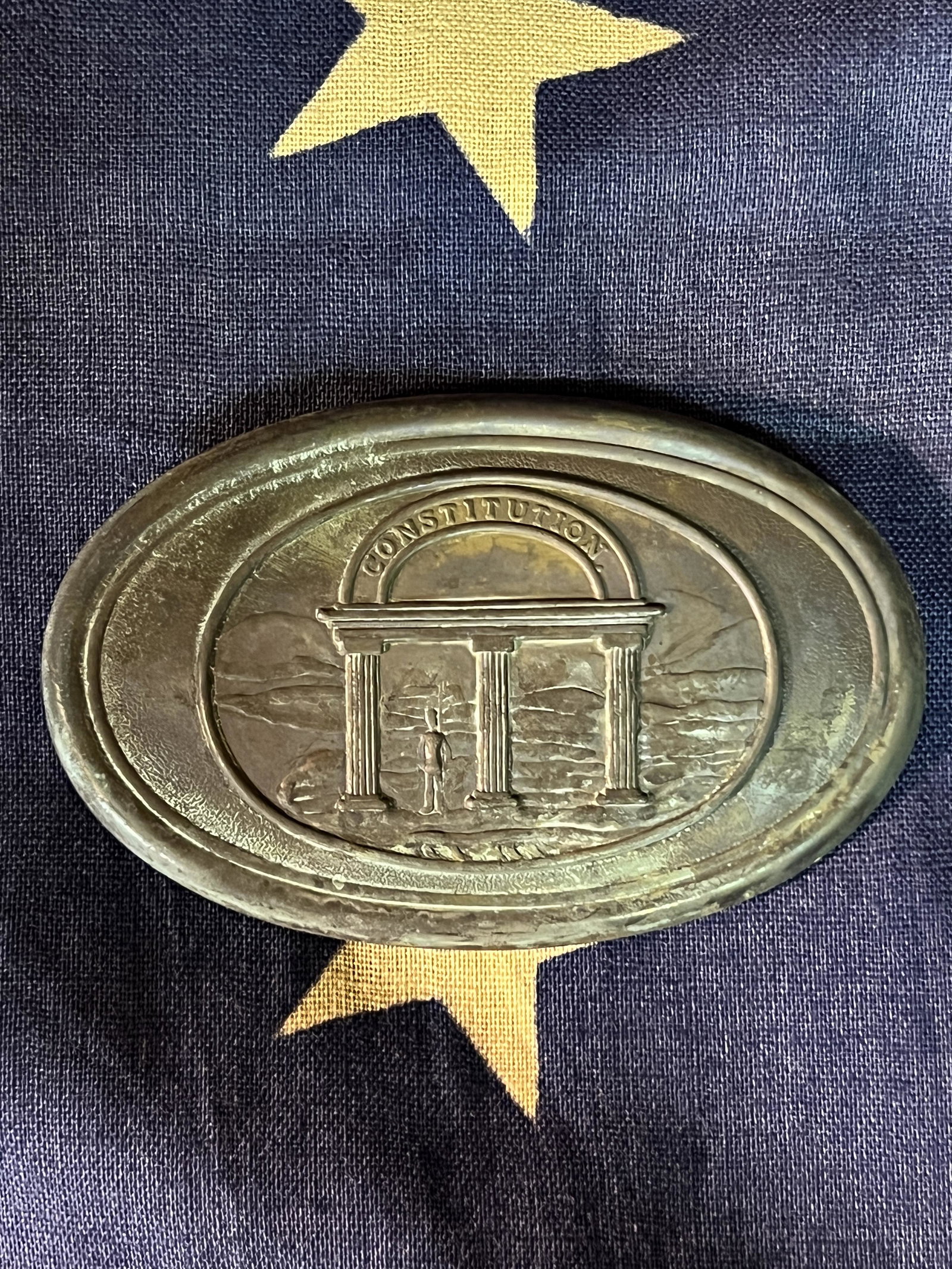 CONFEDERATE GEORGIA CIVIL WAR BELT BUCKLE: CONFEDERATE GEORGIA CIVIL WAR BELT BUCKLE. A RARE FIND. IT IS IN MINT OVERALL SHAPE AND CONDITION WITH A BEAUTIFUL OVERALL PATINA. A GREAT FIND AND AN EXCELLENT ADDITION TO YOUR COLLECTION.