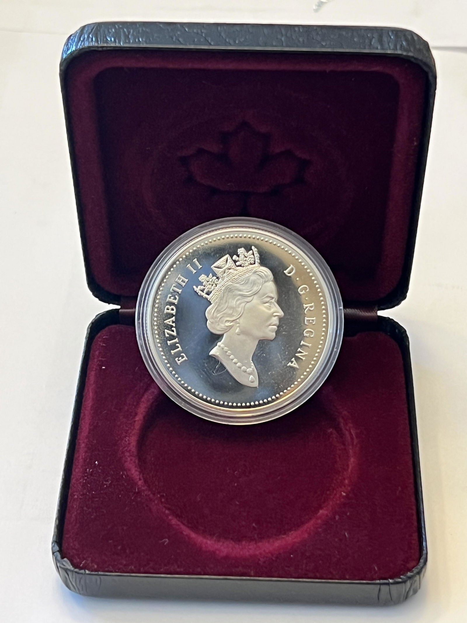 1893-1993 CANADIAN SILVER DOLLAR - STANLEY CUP (1 of 3)