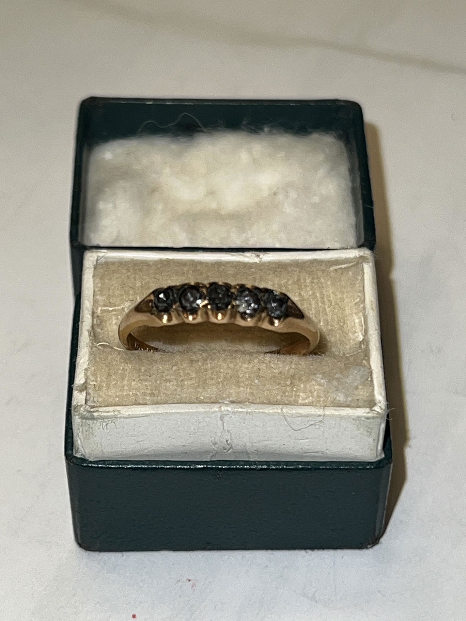 ANTIQUE 10K GOLD GEMSTONE RING IN ORIG. BOX. (1 of 3)