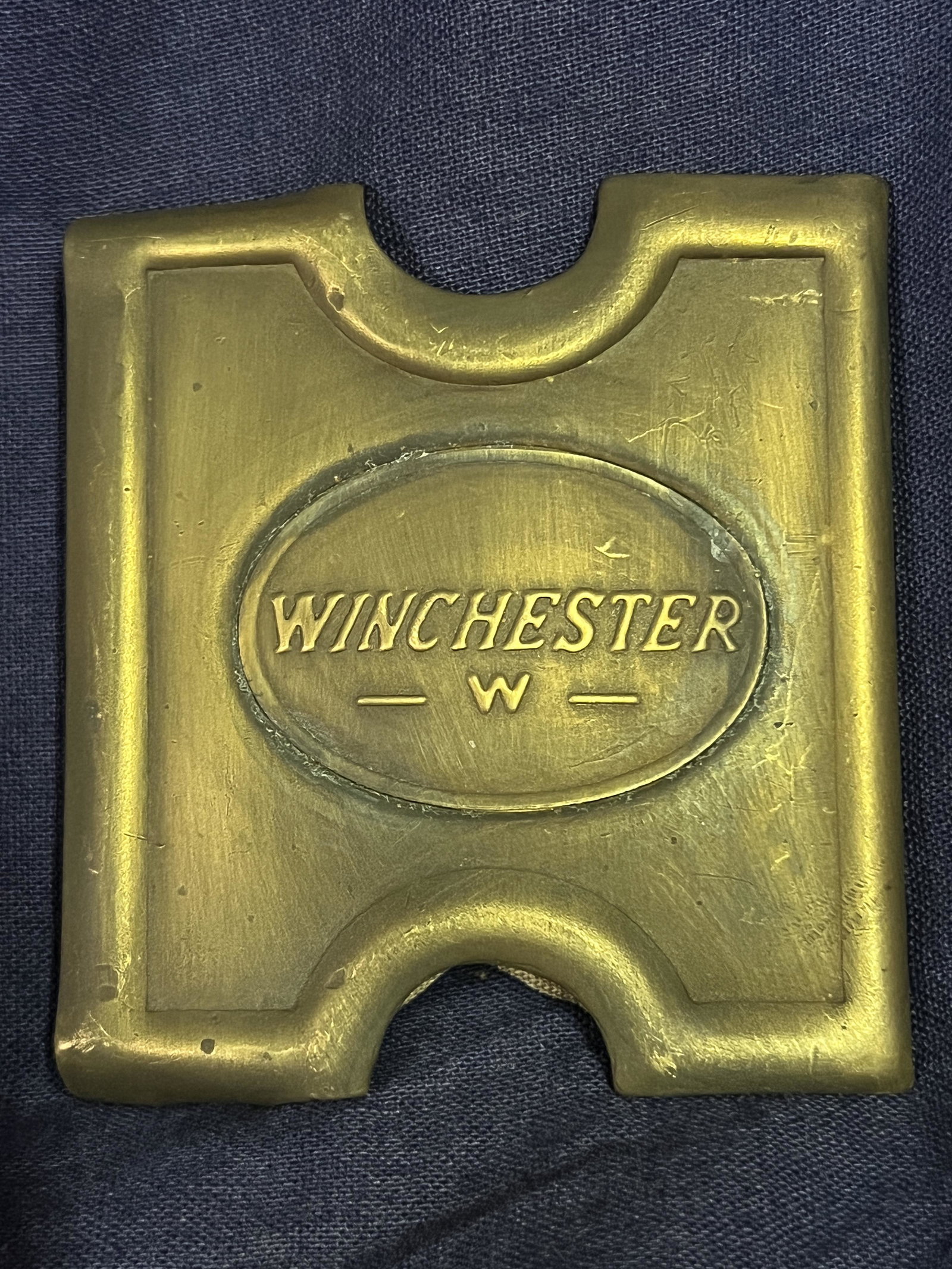 ANTIQUE WINCHESTER FIREARMS M1881 BELT BUCKLE - ANSON MILLS: ANTIQUE WINCHESTER FIREARMS M1881 BELT BUCKLE - ANSON MILLS. A RARE FIND. IT IS IN MINT OVERALL SHAPE AND CONDITION WITH A BEAUTIFUL OVERALL PATINA. HAS A GREAT LOOK TO IT WITH AN EXCELLENT OVERALL EY