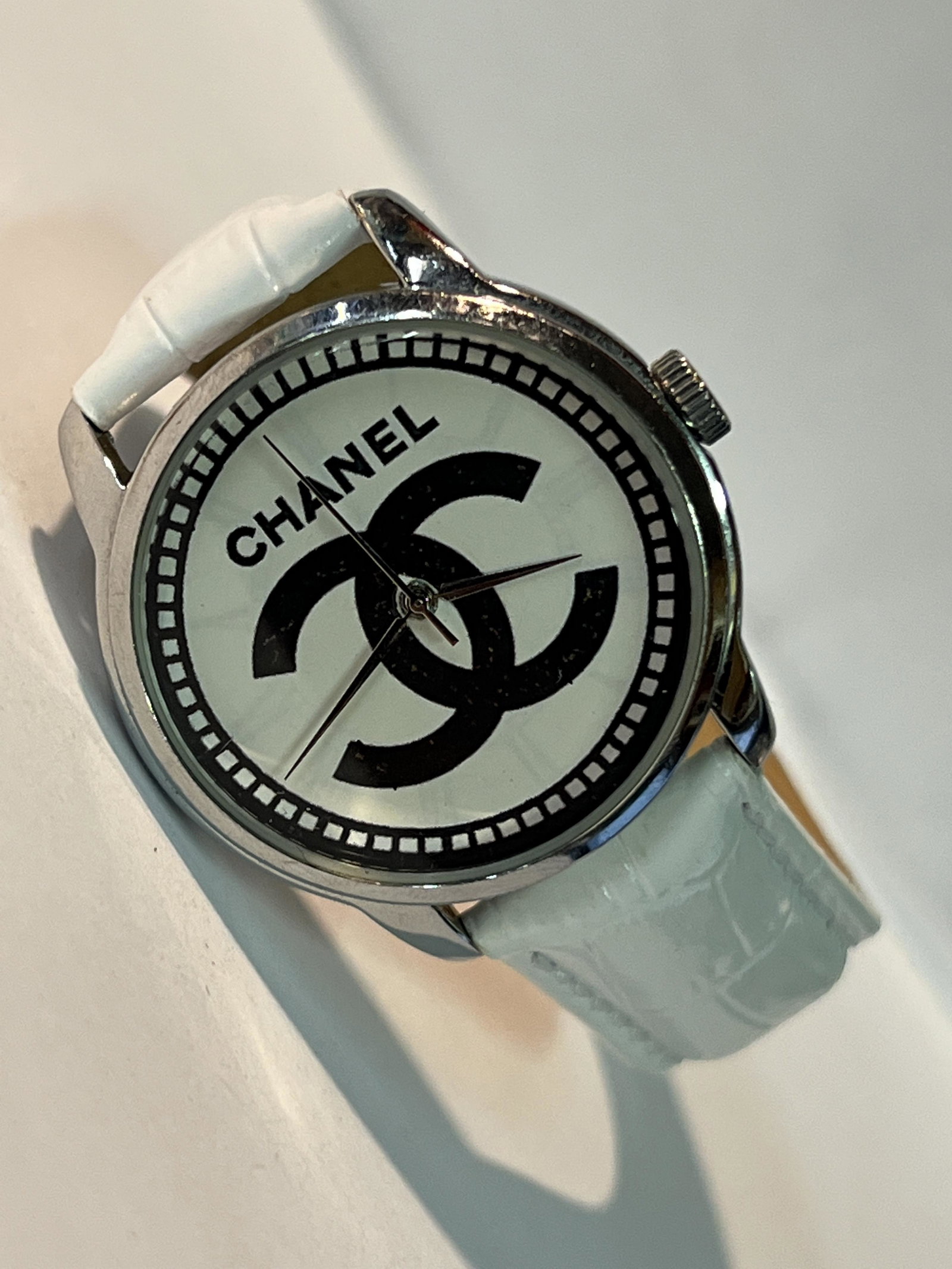 LADIES ANNE KLEIN CHANEL WRISTWATCH (1 of 4)
