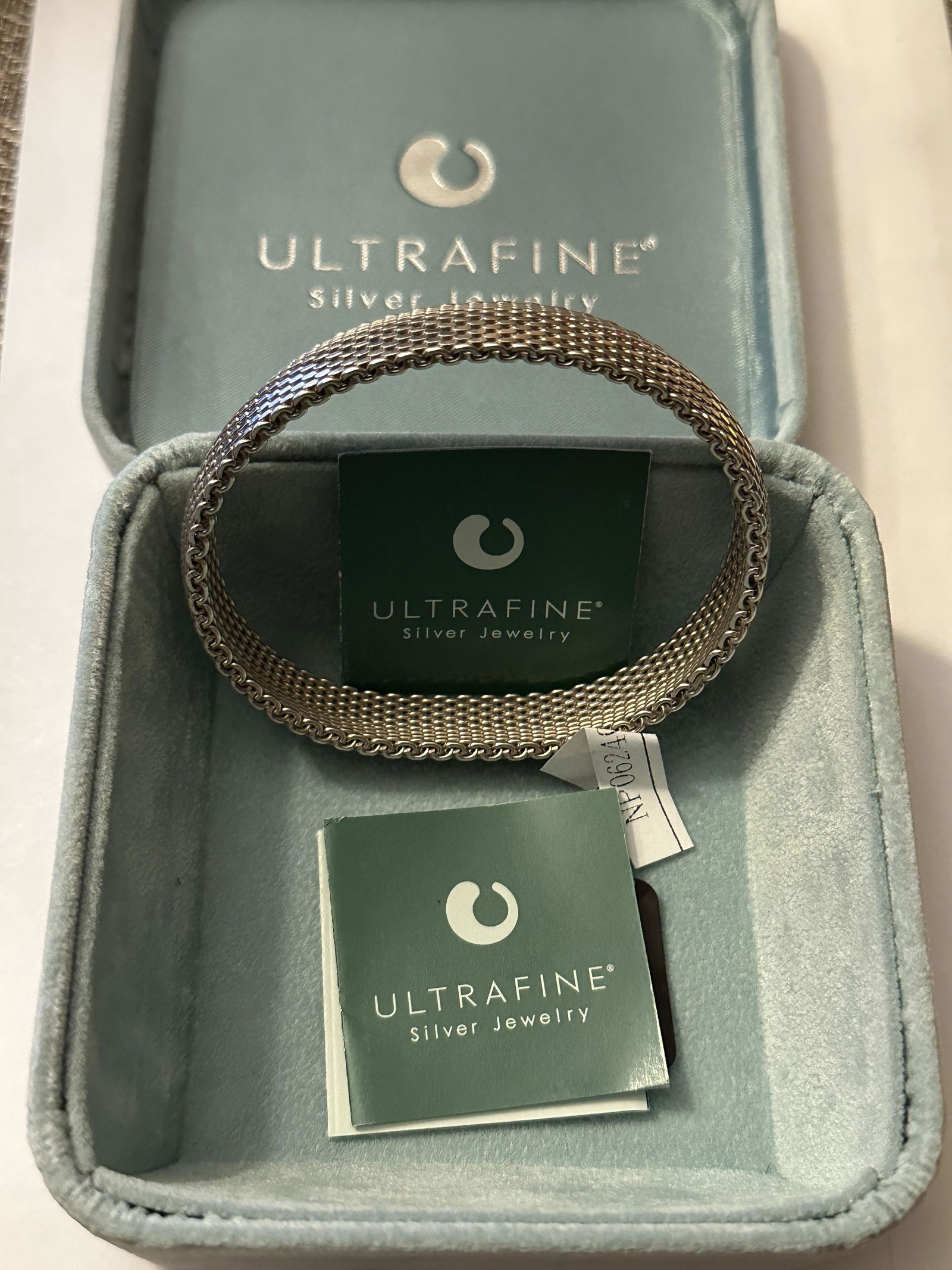 QVC ULTRAFINE STERLING SILVER MESH BANGLE BRACELET (1 of 4)