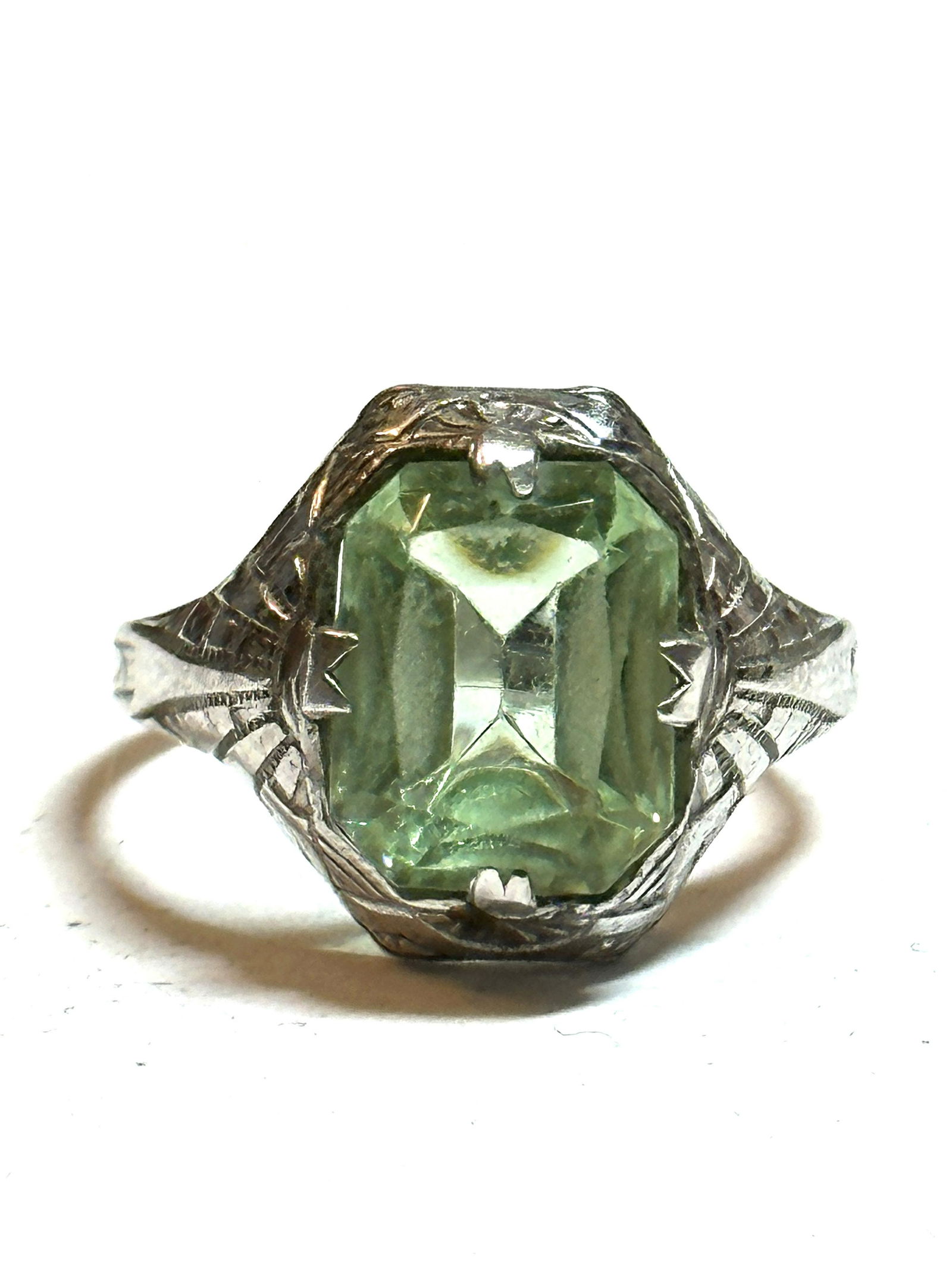ART DECO STERLING SILVER GREEN STONE FILIGREE RING SZ 6.5 (1 of 3)