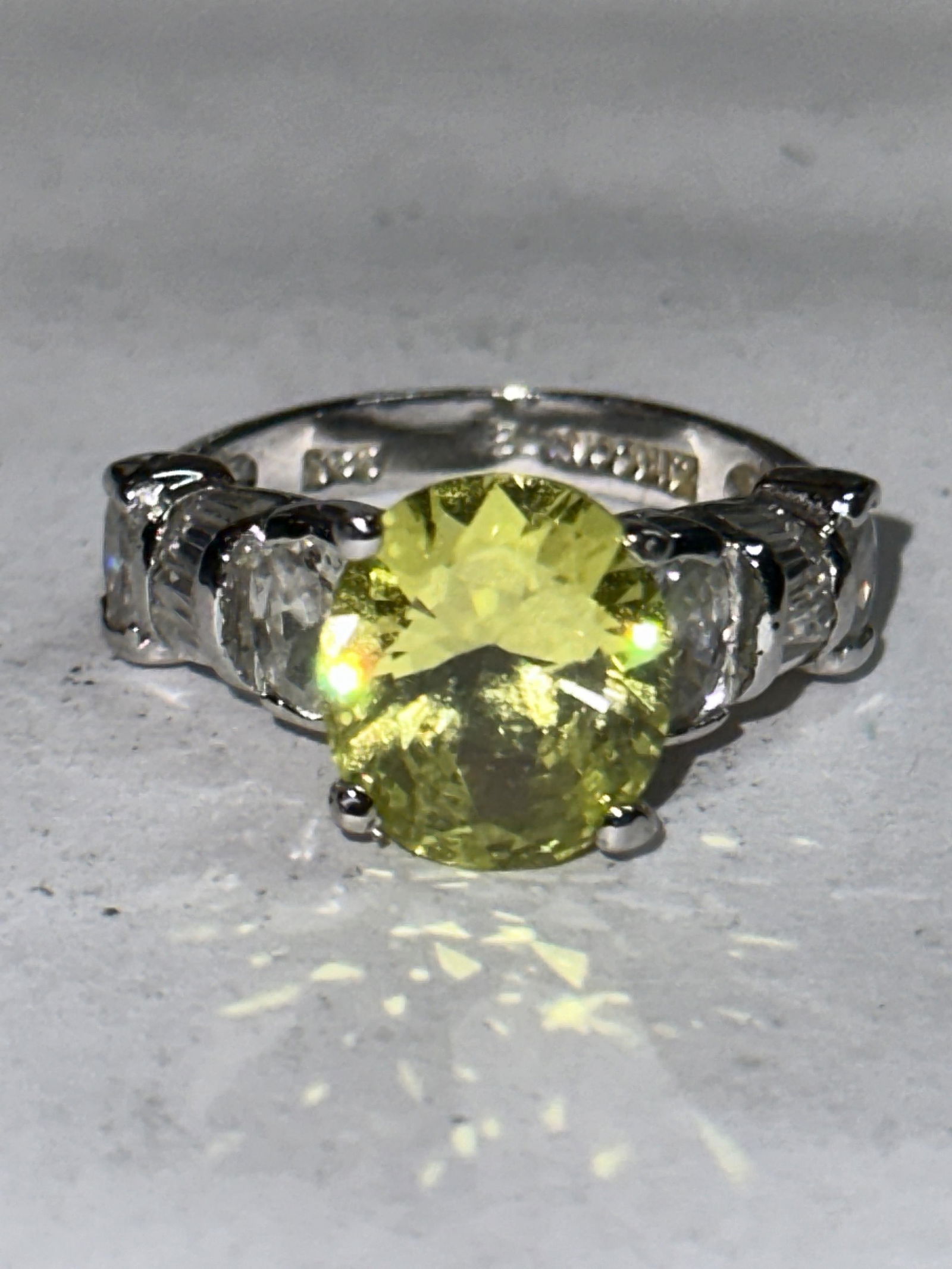 ESTATE STERLING SILVER DESIGNER WEDDING SOLITAIRE RING SZ 7 (1 of 3)