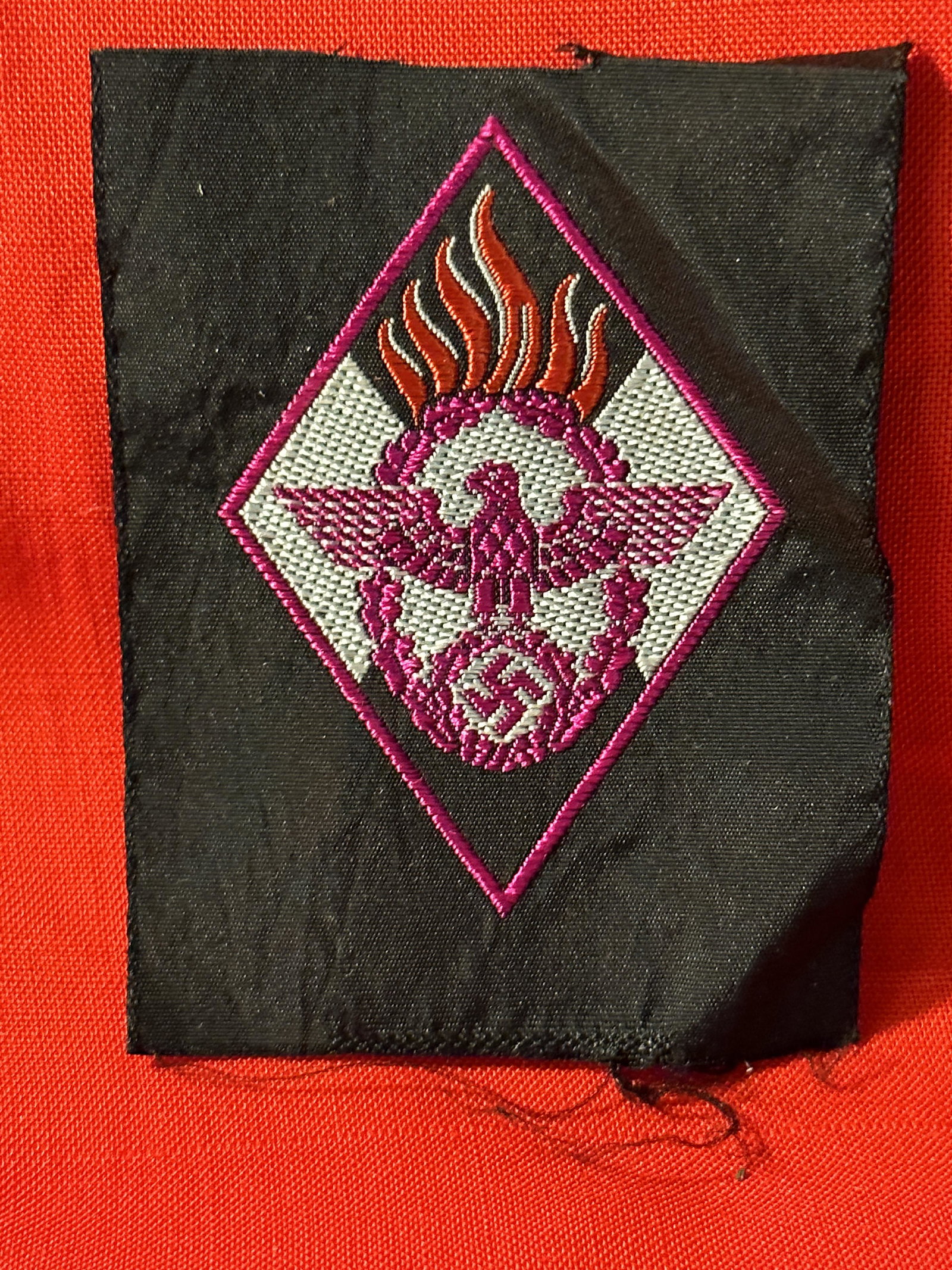 WW2 GERMAN HITLER YOUTH FIRE POLICE CLOTH BADGE: WW2 GERMAN HITLER YOUTH FIRE POLICE CLOTH BADGE. IT IS IN GOOD SHAPE AND CONDITION WITH A NICE PATINA THROUGHOUT. SHOWS WEAR AND TEAR. PLEASE VIEW ALL DETAILED PICTURES. A WELL MADE ANTIQUE GERMAN ART