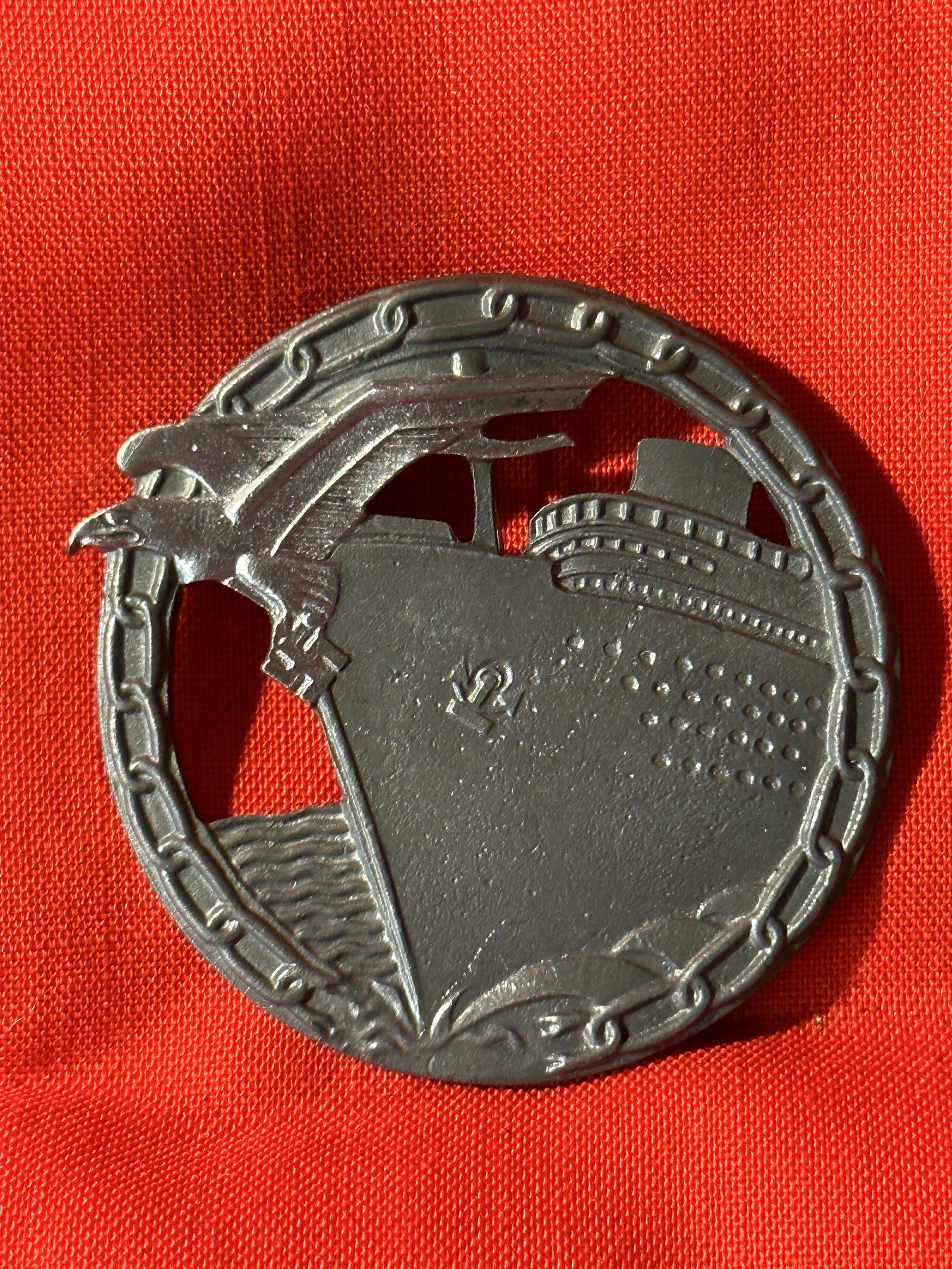 WW2 GERMAN KRIEGSMARINE BLOCKADE RUNNER BADGE: WW2 GERMAN KRIEGSMARINE BLOCKADE RUNNER BADGE. IT IS IN MINT OVERALL SHAPE AND CONDITION WITH A NICE PATINA THROUGHOUT. PLEASE VIEW ALL DETAILED PICTURES.