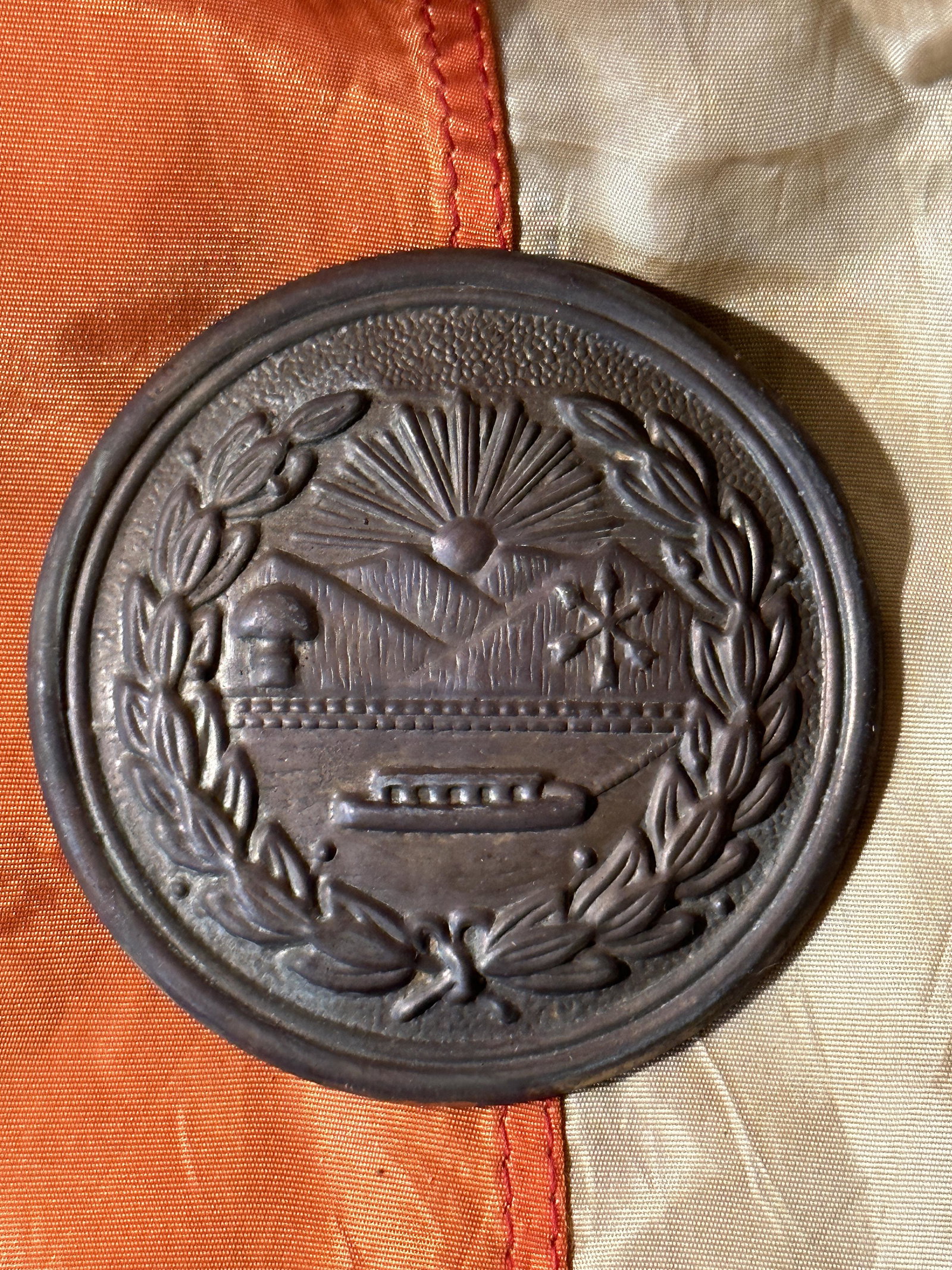 RARE CIVIL WAR OHIO STATE SEAL PLATE: RARE CIVIL WAR OHIO STATE SEAL PLATE. A RARE FIND. IT IS IN MINT OVERALL SHAPE AND CONDITION WITH A BEAUTIFUL OVERALL PATINA. PLEASE VIEW ALL DETAILED PICTURES. A GREAT FIND AND AN EXCELLENT ADDITION 