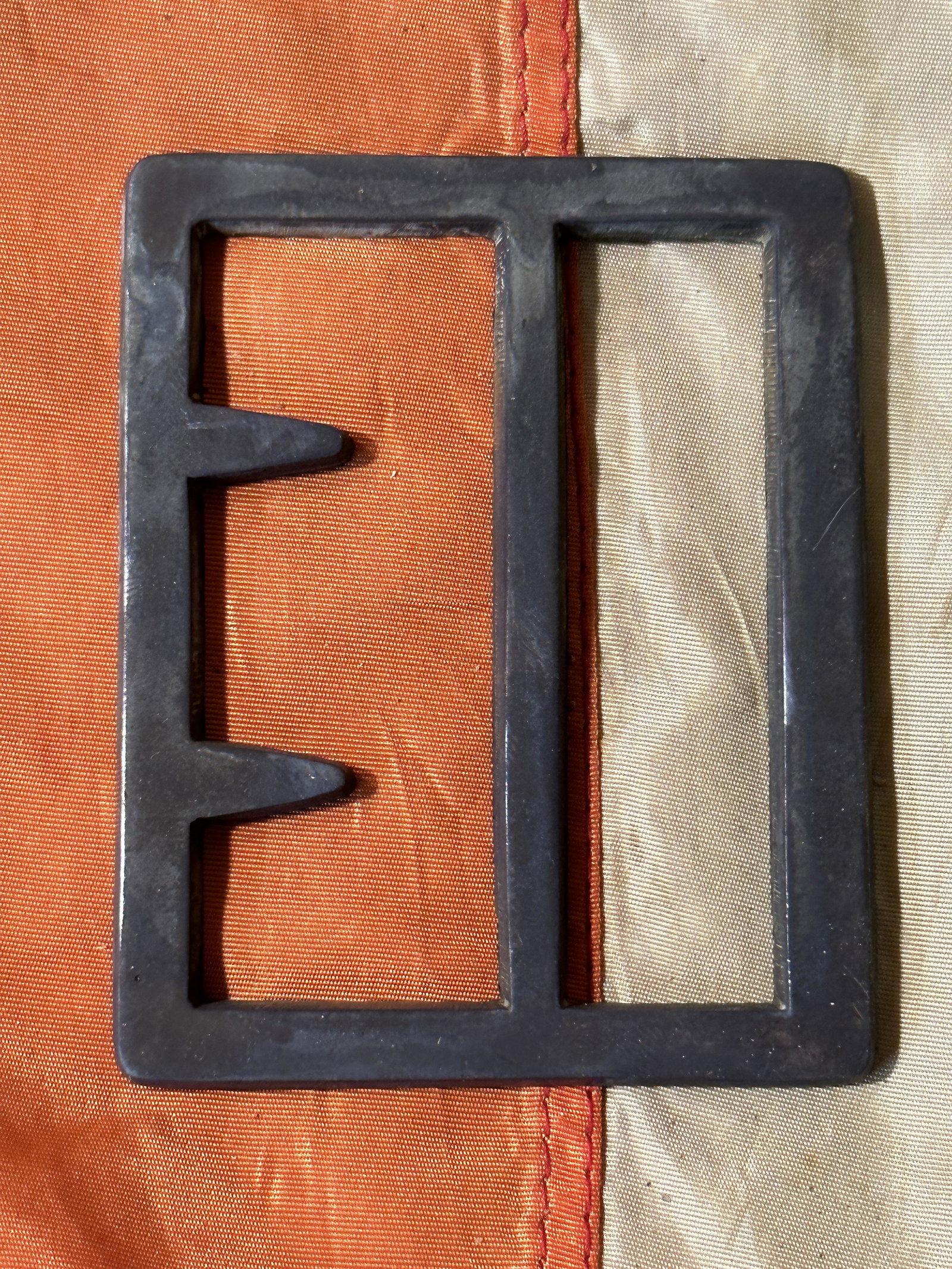 RARE CIVIL WAR CONFEDERATE WARRIOR BELT BUCKLE: RARE CIVIL WAR CONFEDERATE WARRIOR BELT BUCKLE. A RARE FIND. IT IS IN MINT OVERALL SHAPE AND CONDITION WITH A BEAUTIFUL OVERALL PATINA. PLEASE VIEW ALL DETAILED PICTURES. A GREAT FIND AND AN EXCELLENT