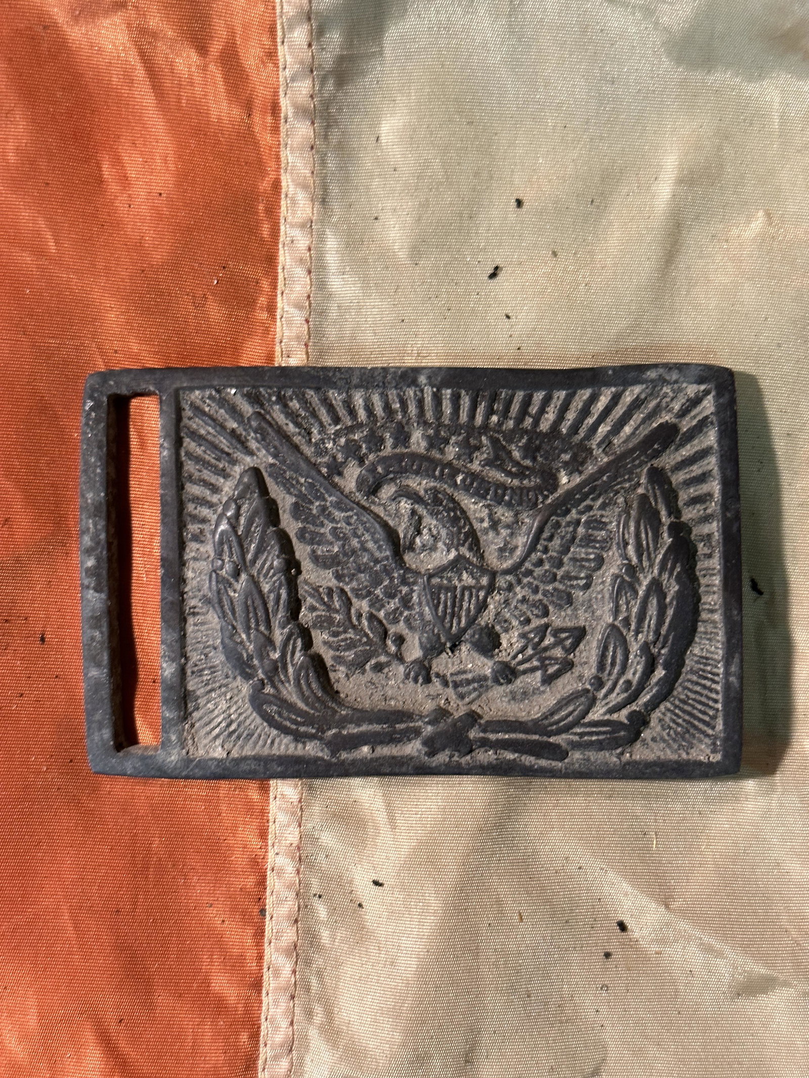 M1858 CIVIL WAR OFFICER BELT BUCKLE: M1858 CIVIL WAR OFFICER BELT BUCKLE. A RARE FIND. IT IS IN MINT OVERALL SHAPE AND CONDITION WITH A BEAUTIFUL OVERALL PATINA. HAS A GREAT LOOK TO IT WITH AN EXCELLENT OVERALL EYE APPEAL. A GREAT FIND A