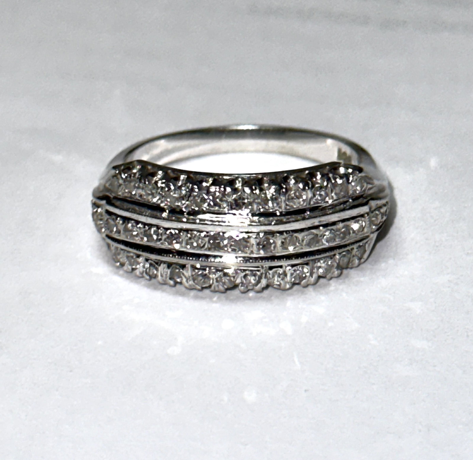 ESTATE 14K GOLD 1.0 TCW VS,G-H DIAMONDS WEDDING BAND RING SZ 7.5 (1 of 3)