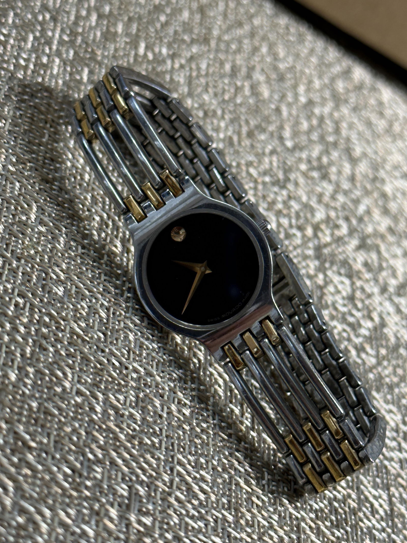 MOVADO SWISS MADE LADIES 2-TONE WRISTWATCH (1 of 4)