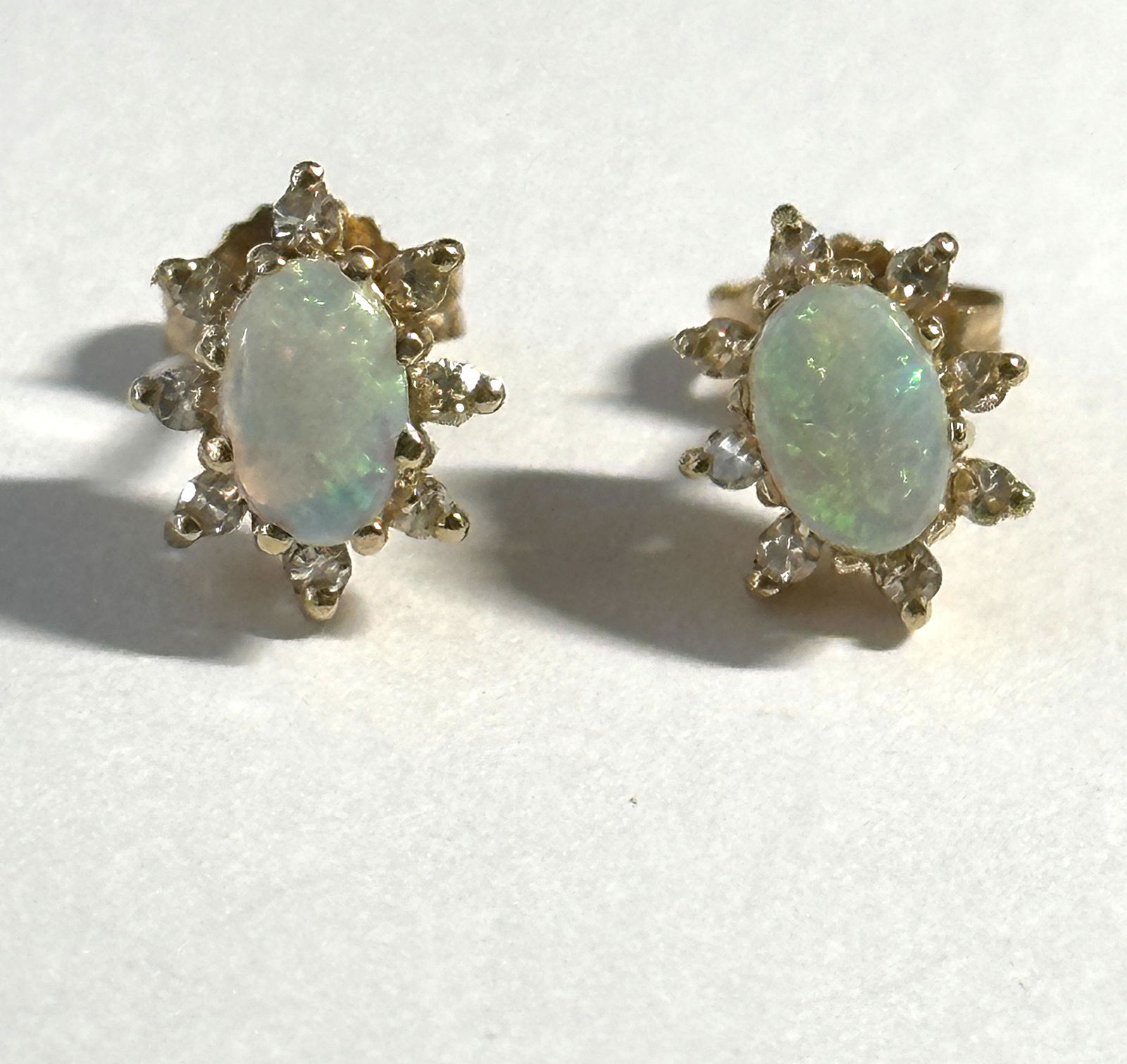 ESTATE 14K GOLD OPAL AND DIAMONDS STUDS EARRINGS (1 of 2)