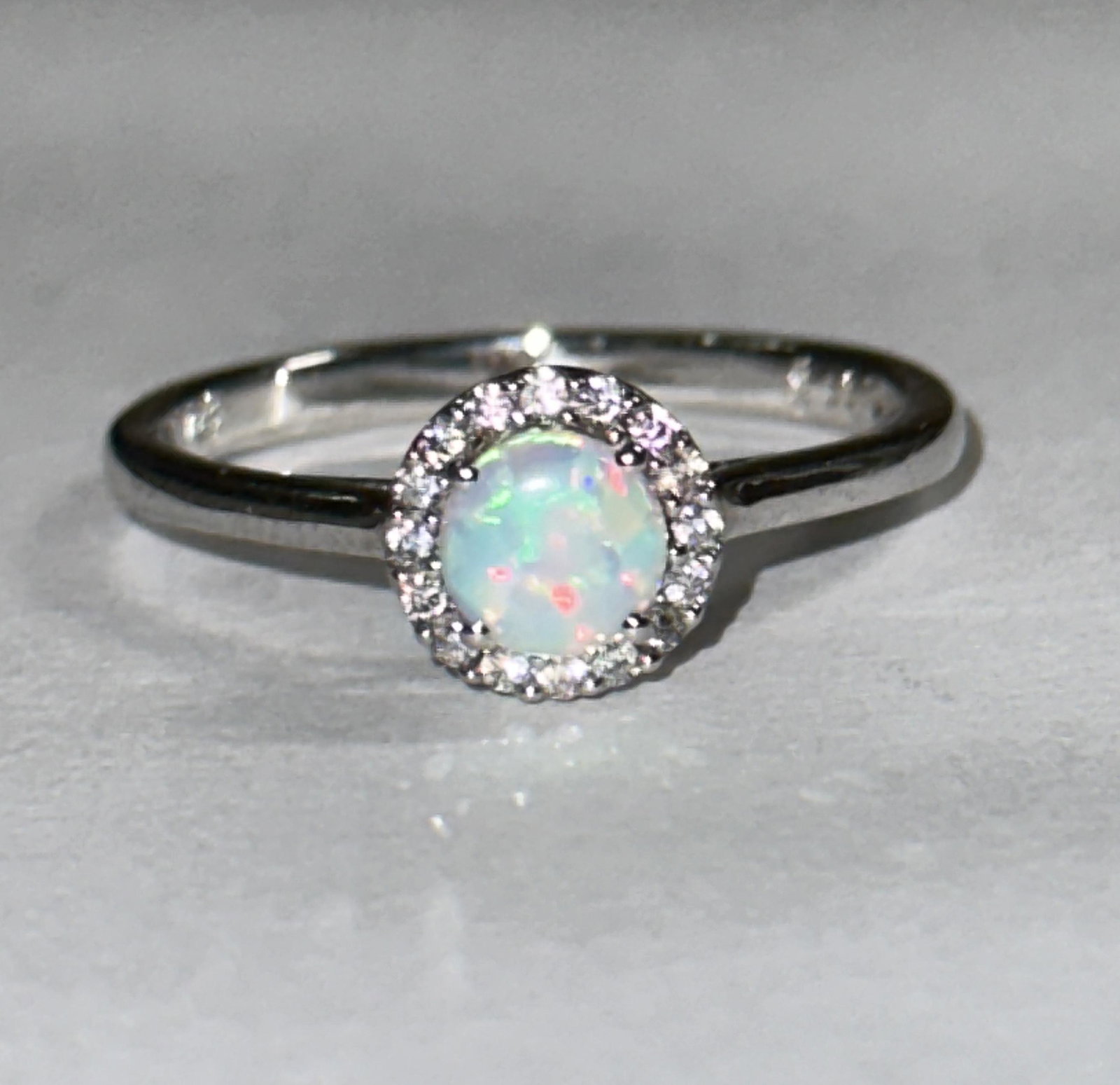 STERLING SILVER OPAL COCKTAIL RING SZ 6.5 (1 of 2)