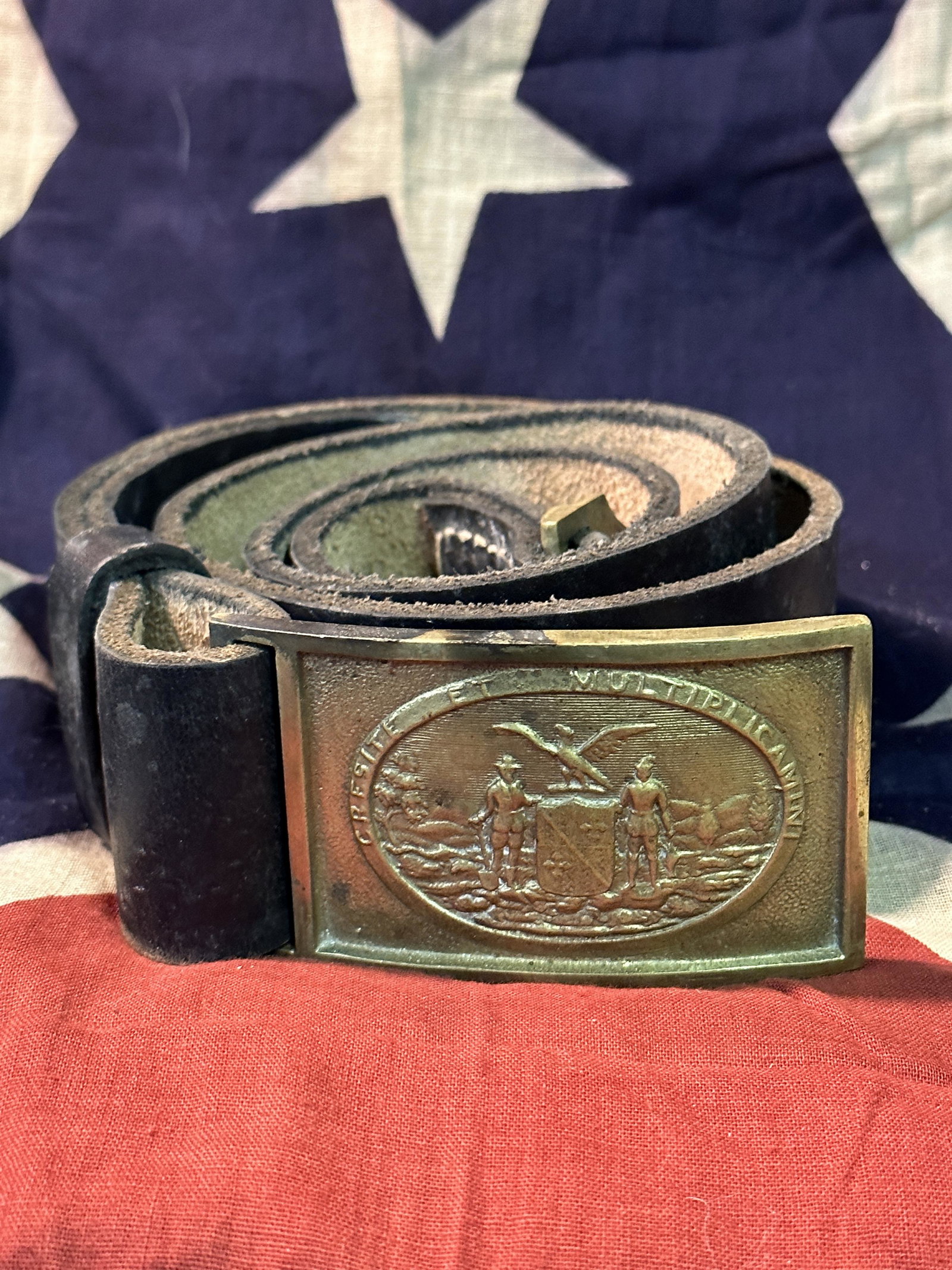 RARE CIVIL WAR CONFEDERATE MARYLAND COMPLETE BELT WITH BUCKLE: RARE CIVIL WAR CONFEDERATE MARYLAND COMPLETE BELT WITH BUCKLE. A RARE FIND. IT IS IN MINT OVERALL SHAPE AND CONDITION WITH A BEAUTIFUL OVERALL PATINA. HAS A GREAT LOOK TO IT WITH AN EXCELLENT OVERALL 