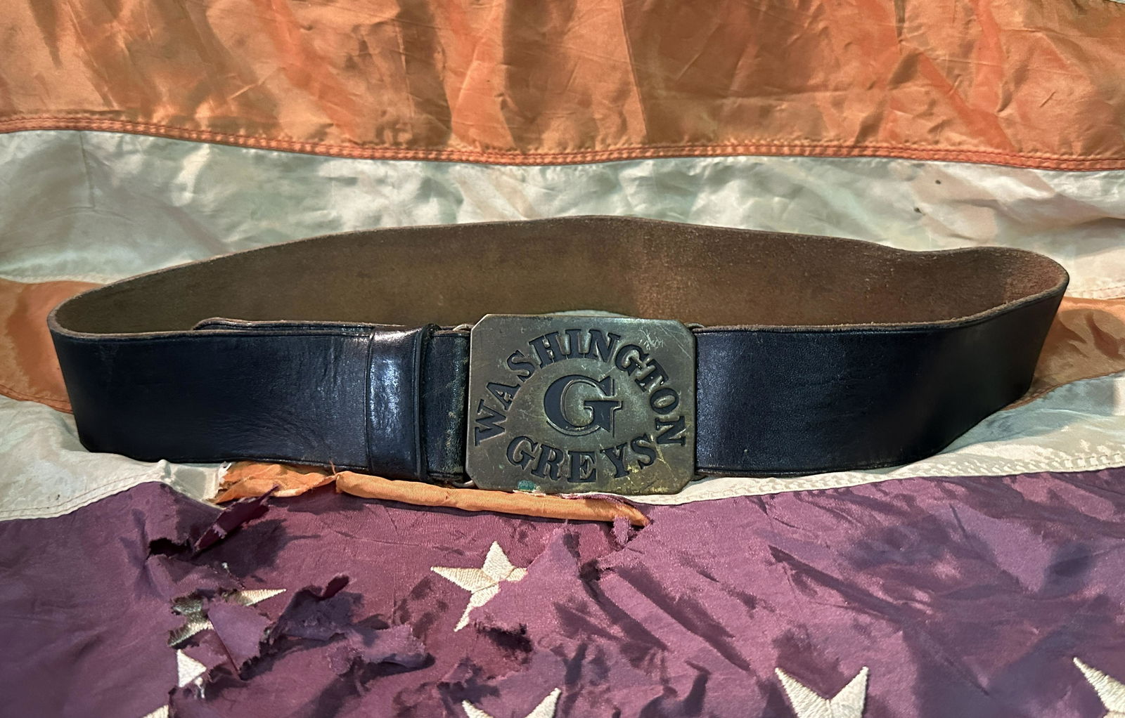 VERY RARE CIVIL WAR WASHINGTON GREYS "G" BELT WITH BUCKLE: VERY RARE CIVIL WAR WASHINGTON GREYS "G" BELT WITH BUCKLE. A VERY RARE FIND. IT IS IN MINT OVERALL SHAPE AND CONDITION WITH A BEAUTIFUL OVERALL PATINA. HAS A GREAT LOOK TO IT WITH AN EXCELLENT OVERALL