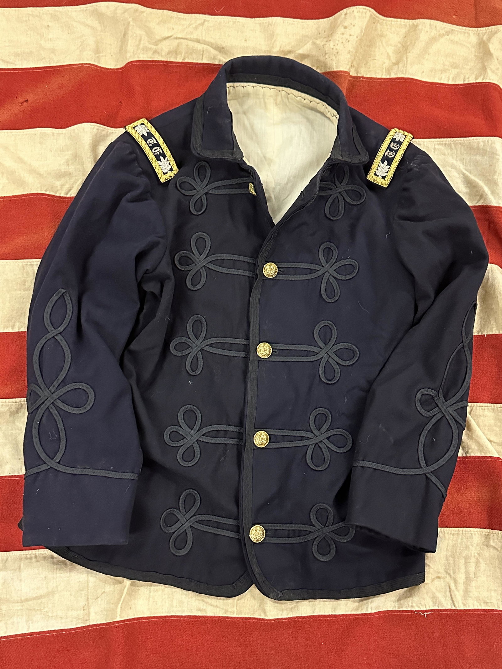 ULTRA RARE CIVIL WAR CONFEDERATE OFFICER JACKET: ULTRA RARE CIVIL WAR CONFEDERATE OFFICER JACKET
