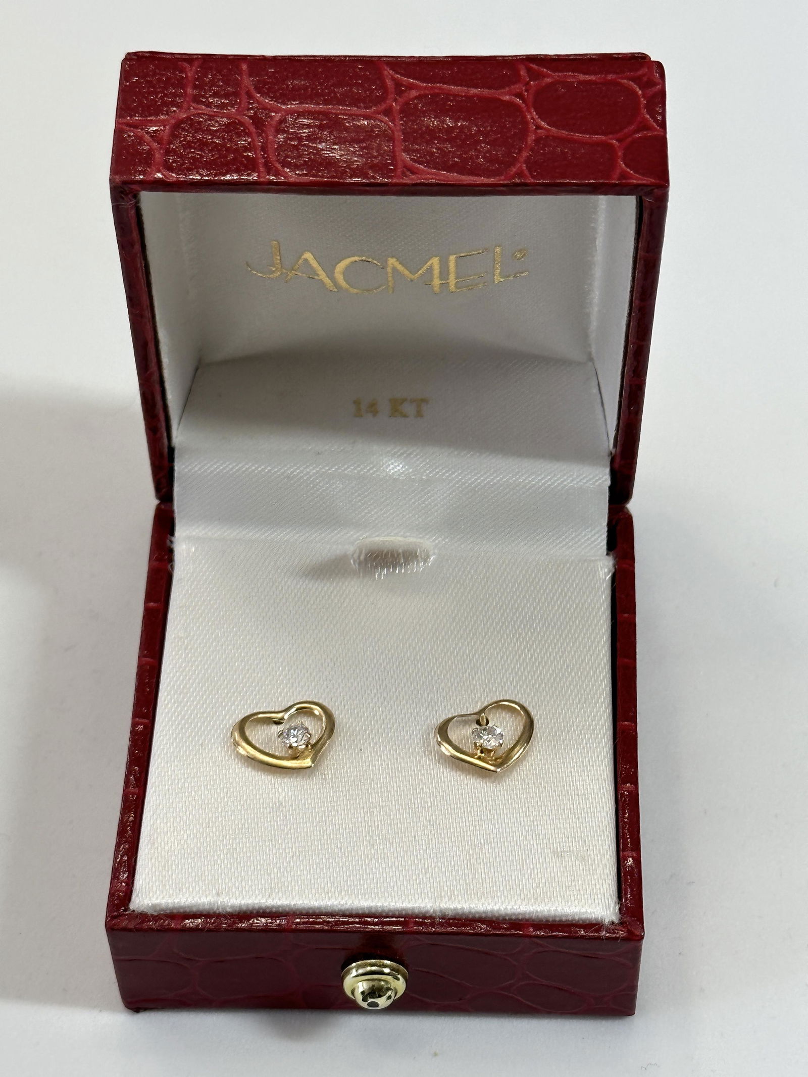 ESTATE 14K GOLD HEART SHAPED COCKTAIL STUDS EARRINGS (1 of 2)