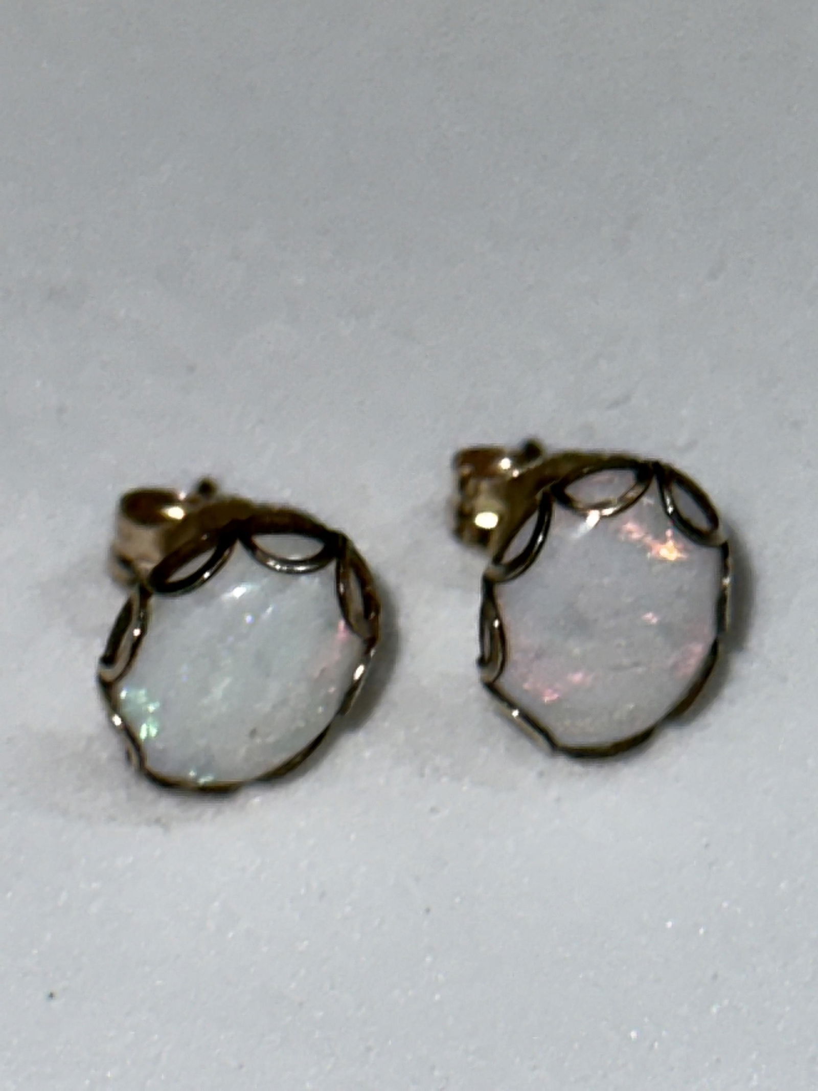 14K GOLD 2 CTS OVAL OPALS COCKTAIL STUDS EARRINGS (1 of 3)