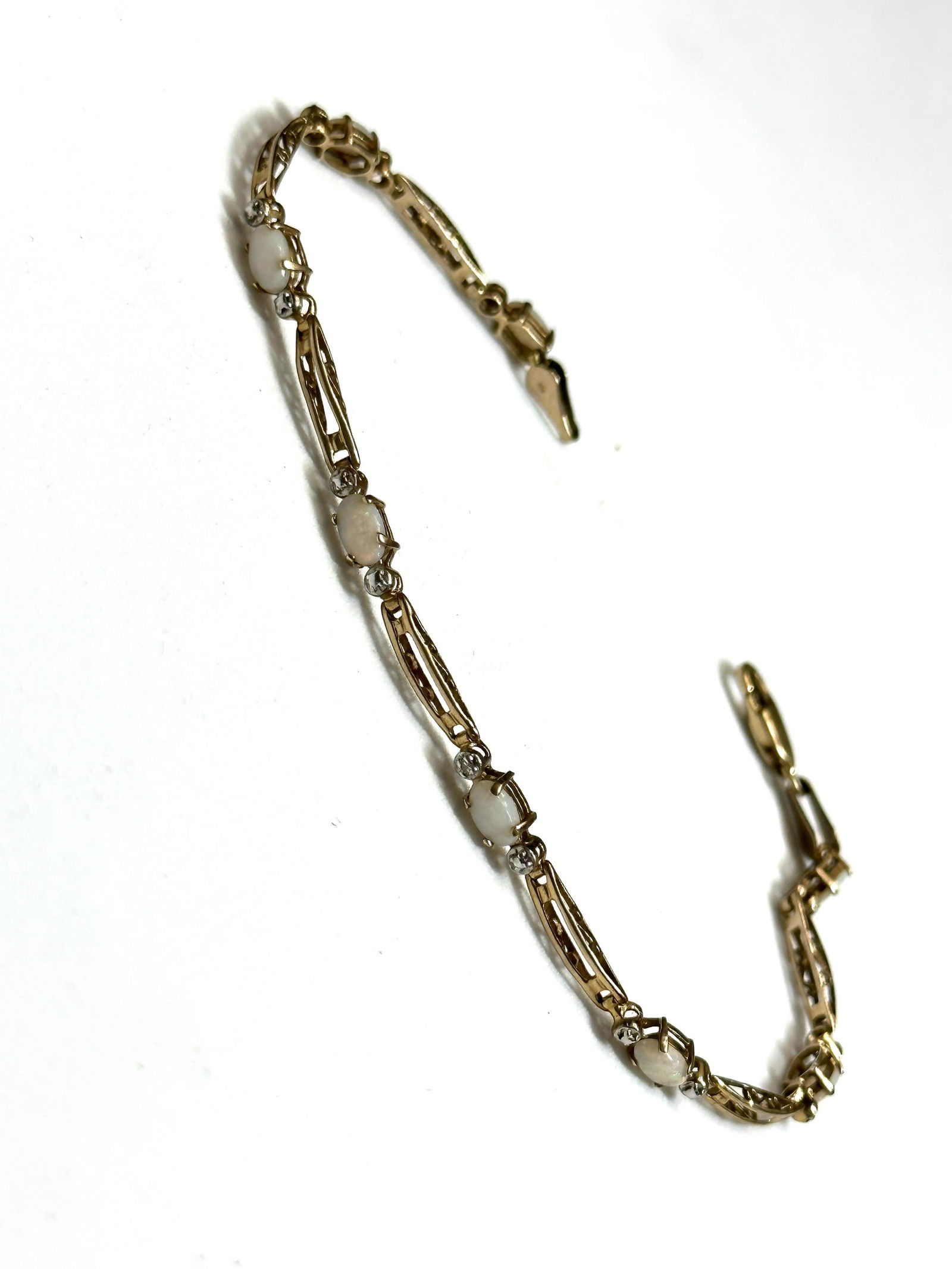 ESTATE 10K GOLD OPAL AND DIAMONDS TENNIS BRACELET (1 of 3)