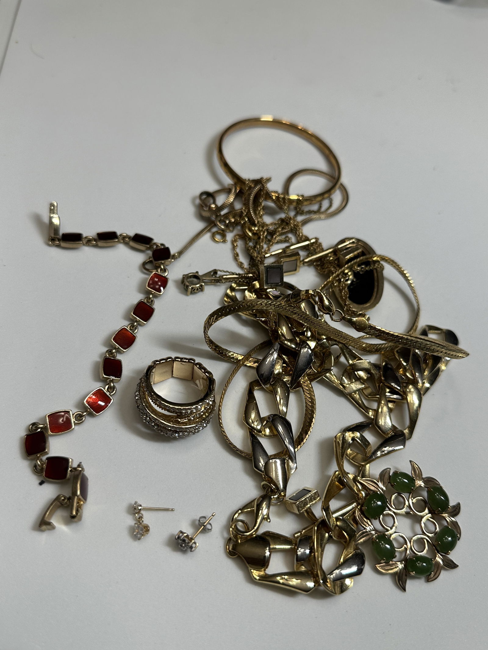 ESTATE COLLECTION LOT OF JEWELRY SOME MARKED 14K (1 of 5)