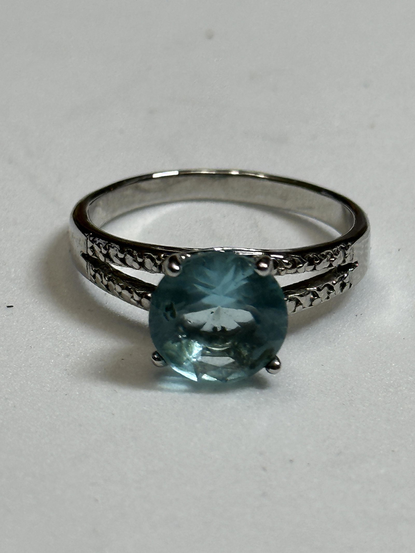 STERLING SILVER BLUE STONE COCKTAIL RING SZ 7 (1 of 3)