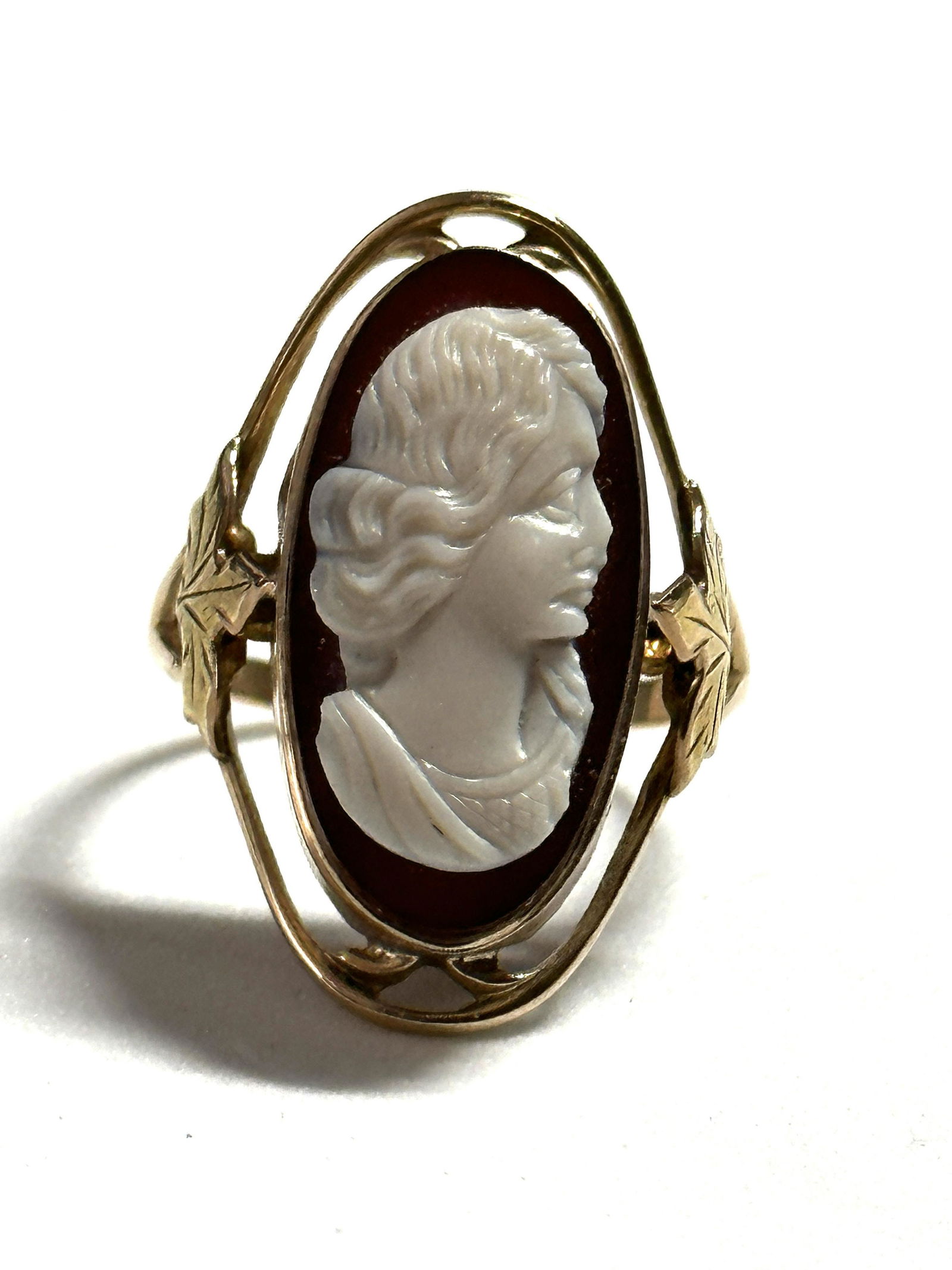VICTORIAN 10K GOLD CAMEO RING SZ 5.5 (1 of 3)