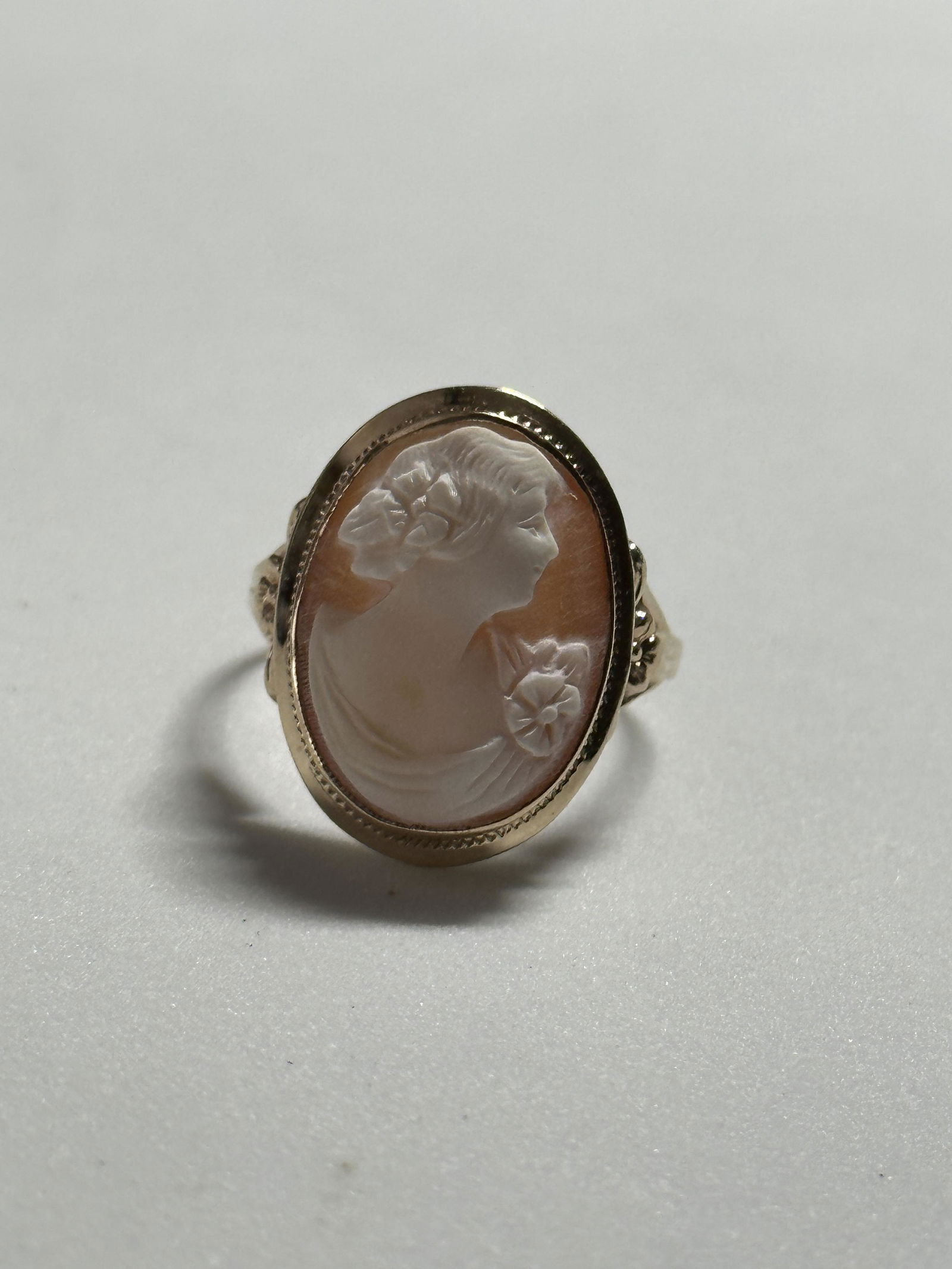 VICTORIAN 10K GOLD CAMEO RING SZ 7 (1 of 3)