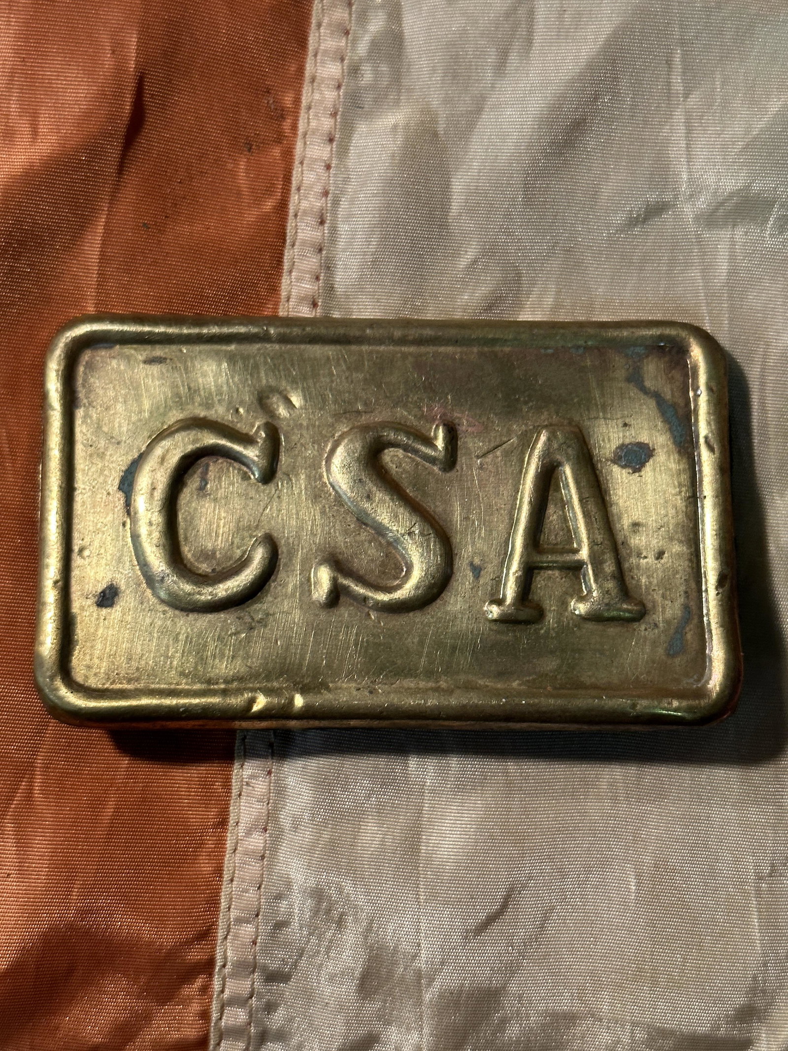 RARE CIVIL WAR CONFEDERATE C.S.A. BELT BUCKLE: RARE CIVIL WAR CONFEDERATE C.S.A. BELT BUCKLE. A RARE FIND. IT IS IN MINT OVERALL SHAPE AND CONDITION WITH A BEAUTIFUL OVERALL PATINA. HAS A GREAT LOOK TO IT WITH AN EXCELLENT OVERALL EYE APPEAL. A GR