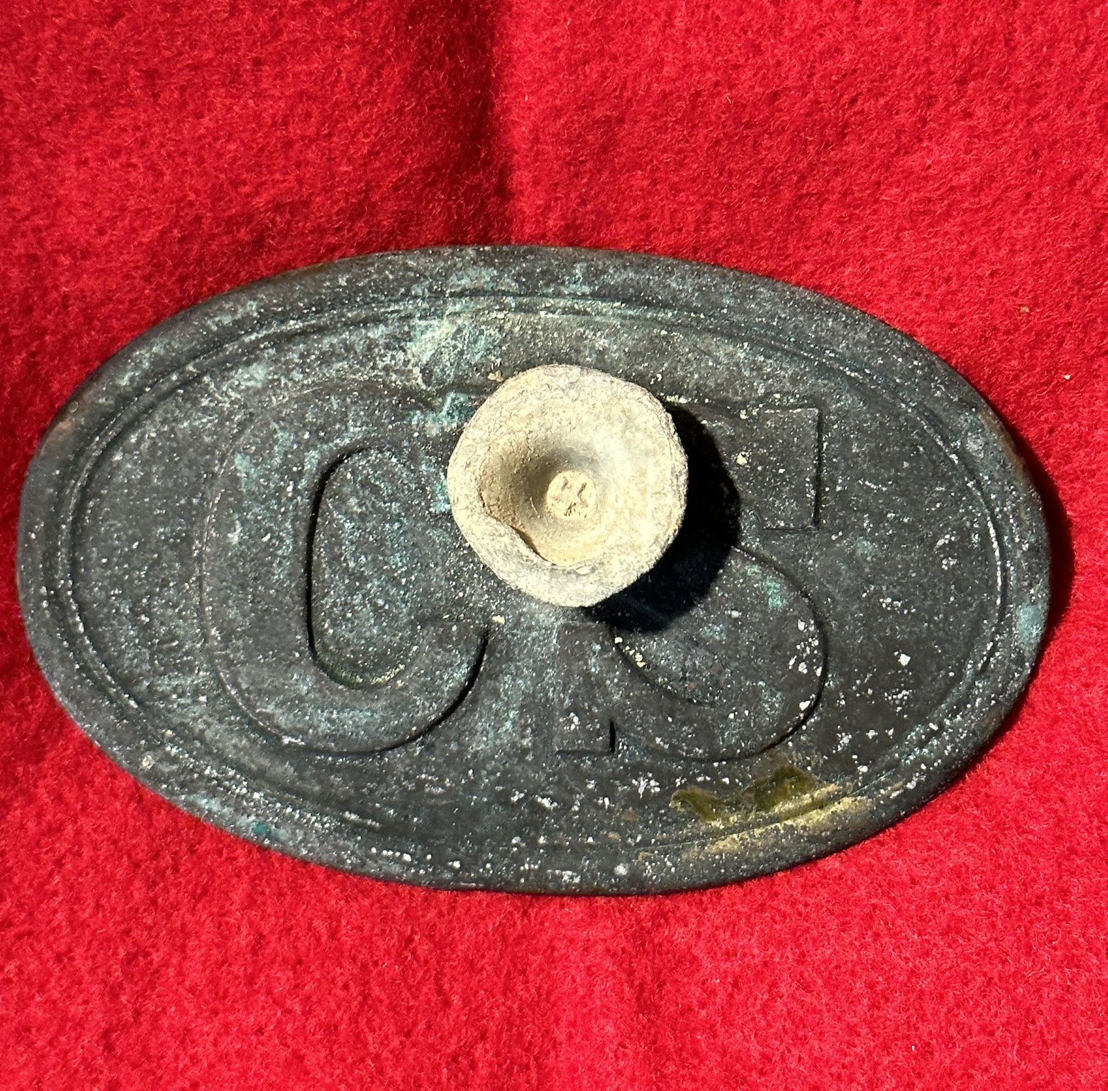 RARE CIVIL WAR CONFEDERATE C.S. MIRACLE BULLET BELT BUCKLE: RARE CIVIL WAR CONFEDERATE C.S. MIRACLE BULLET BELT BUCKLE. A VERY RARE FIND. IT IS IN MINT OVERALL SHAPE AND CONDITION WITH A BEAUTIFUL OVERALL PATINA. HAS A GREAT LOOK TO IT WITH AN EXCELLENT OVERAL