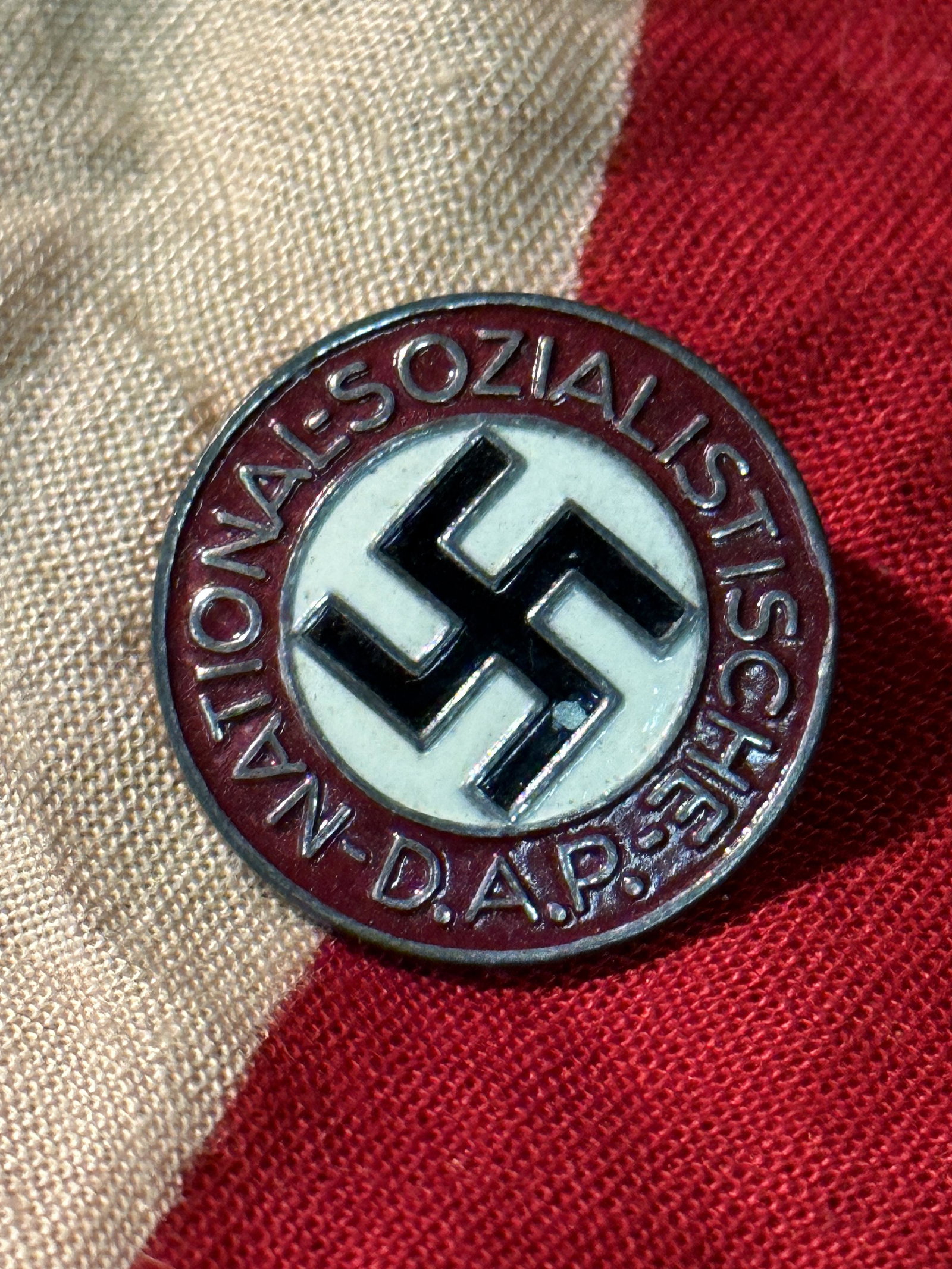 WW2 GERMAN NSDAP POLITICAL LEADER LAPEL ENAMELED PIN MARKED RZM M1/128: WW2 GERMAN NSDAP POLITICAL LEADER LAPEL ENAMELED PIN MARKED RZM M1/128. A RARE FIND. IT IS IN MINT OVERALL SHAPE AND CONDITION WITH A BEAUTIFUL OVERALL PATINA. SHOWS GOOD WEAR AND USE. PLEASE VIEW ALL