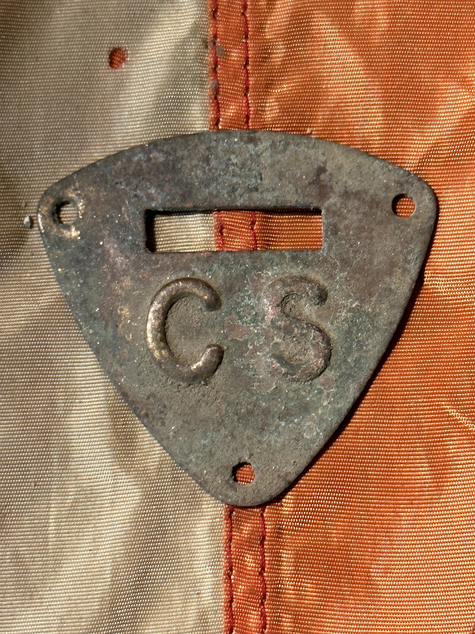 RARE CIVIL WAR CONFEDERATE C.S. SADDLE SHIELD PLATE: RARE CIVIL WAR CONFEDERATE C.S. SADDLE SHIELD PLATE. A RARE FIND. IT IS IN MINT OVERALL SHAPE AND CONDITION WITH A BEAUTIFUL OVERALL PATINA. SHOWS GOOD WEAR AND USE. A GREAT FIND AND AN EXCELLENT ADDI