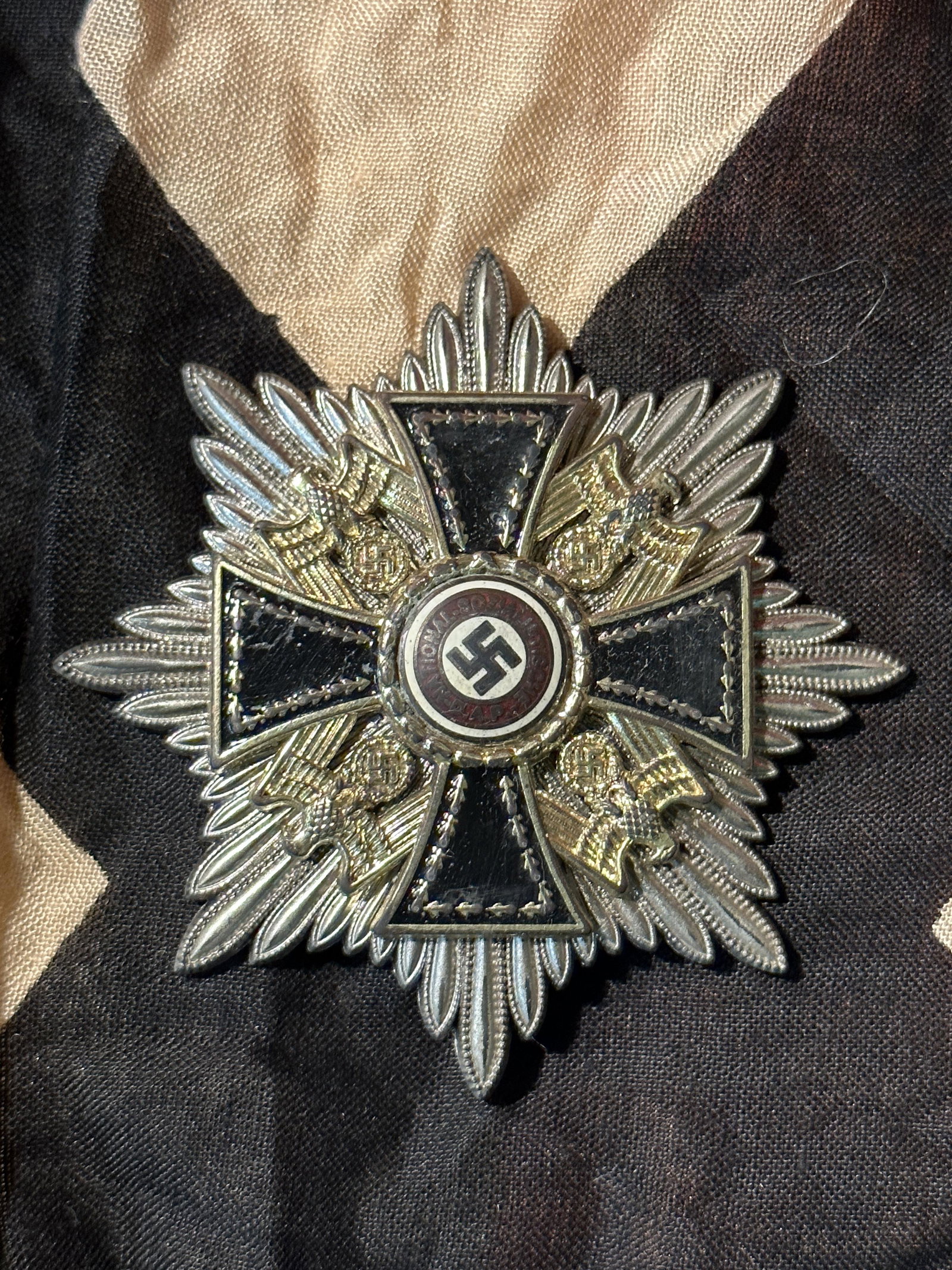 WW2 GERMAN STAR OF THE GRAND CROSS OF THE NSDAP: WW2 GERMAN STAR OF THE GRAND CROSS OF THE NSDAP. The Teutonic Order belongs to the group of the honorary marks of the NSDAP. From 1942, it was the highest award of the National Socialist German Reich.
