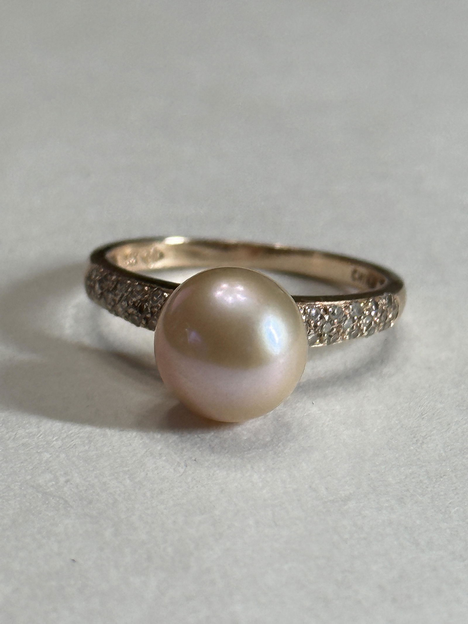 ESTATE 14K ROSE GOLD MABE PEARL AND DIAMONDS COCKTAIL RING SZ 7 (1 of 3)