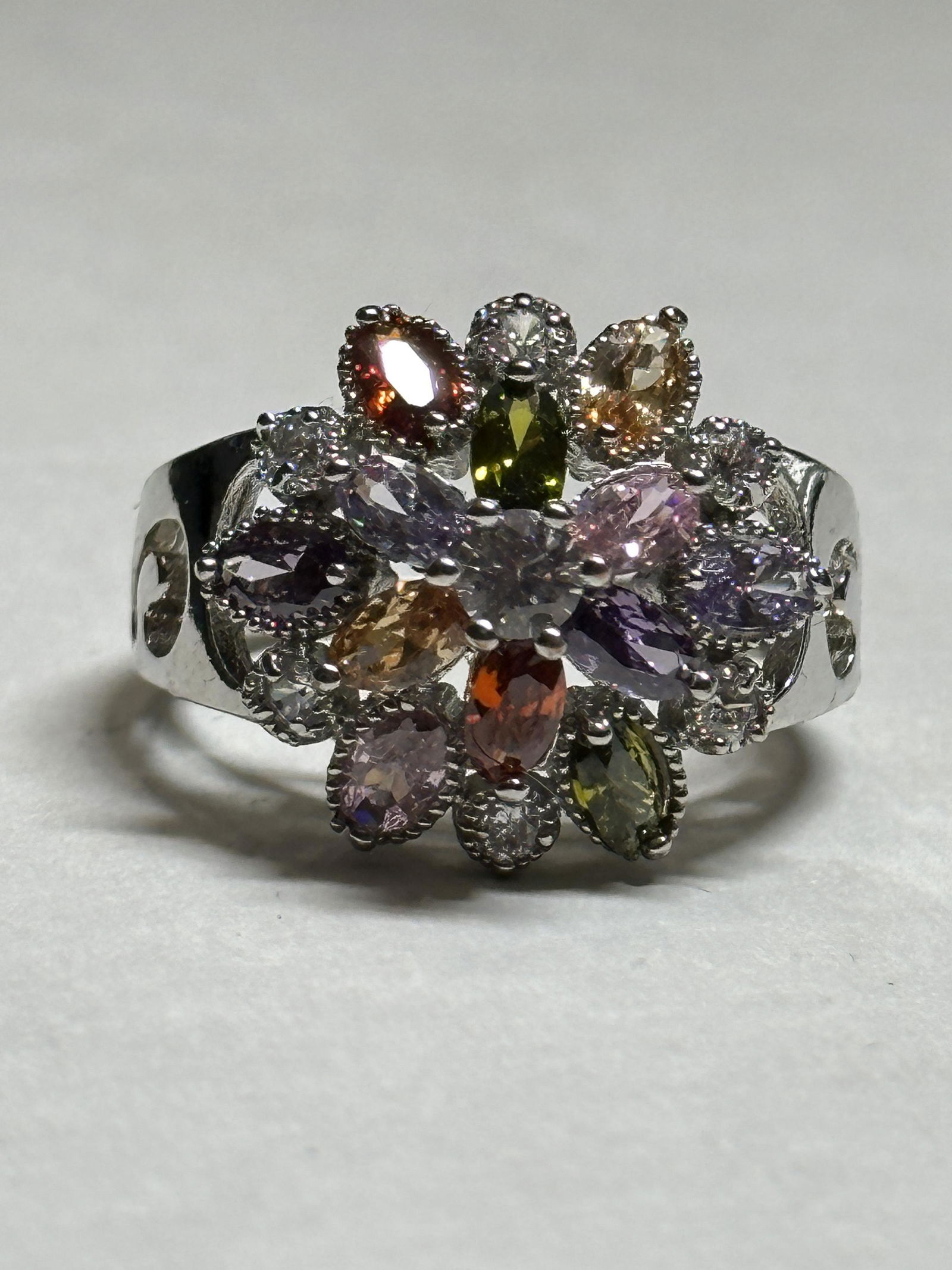 ESTATE STERLING SILVER MULTI-STONE COCKTAIL RING SZ 8.5 (1 of 3)