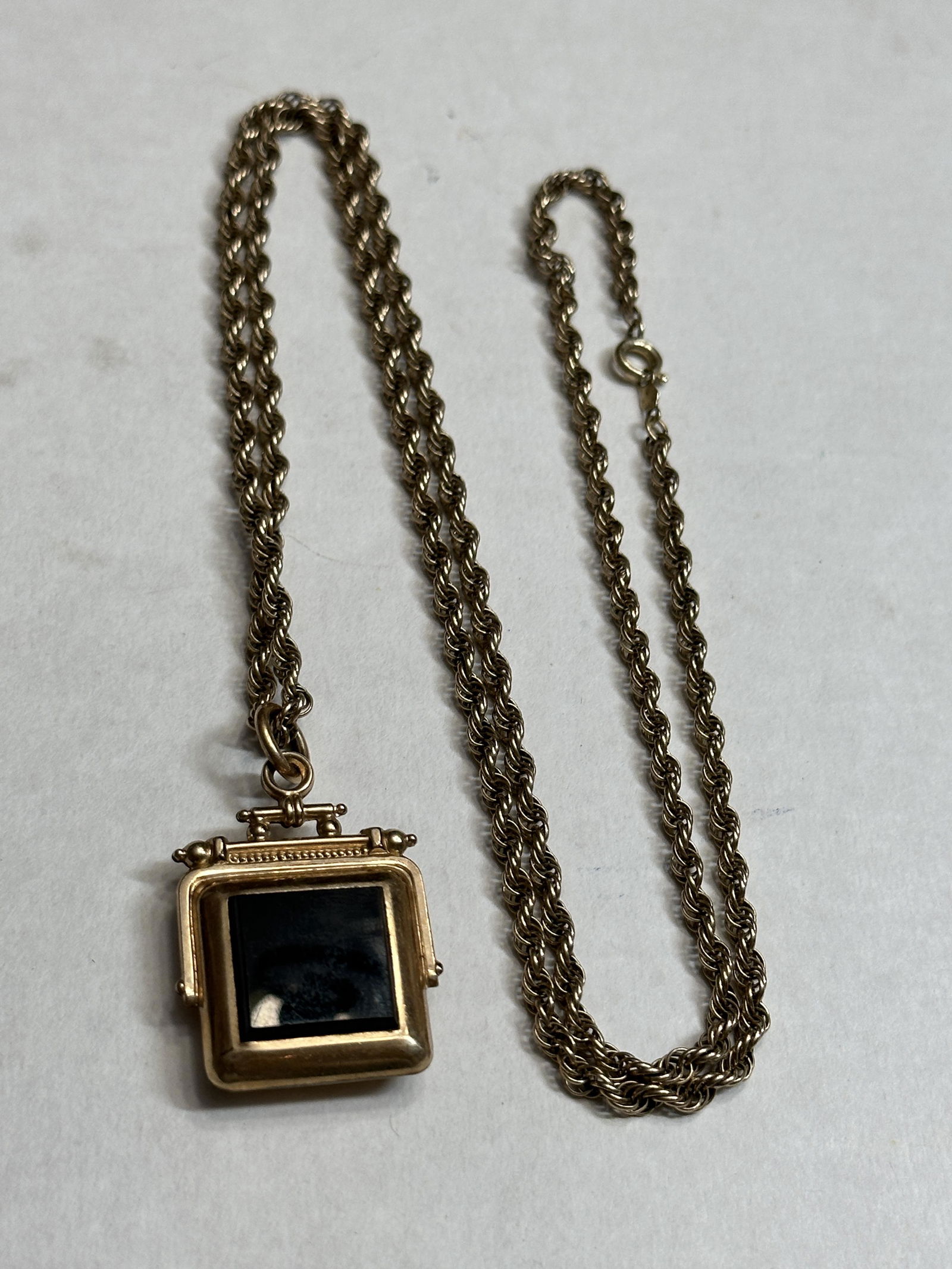 VICTORIAN GOLD FILLED POCKET WATCH CHAIN FOB (1 of 5)