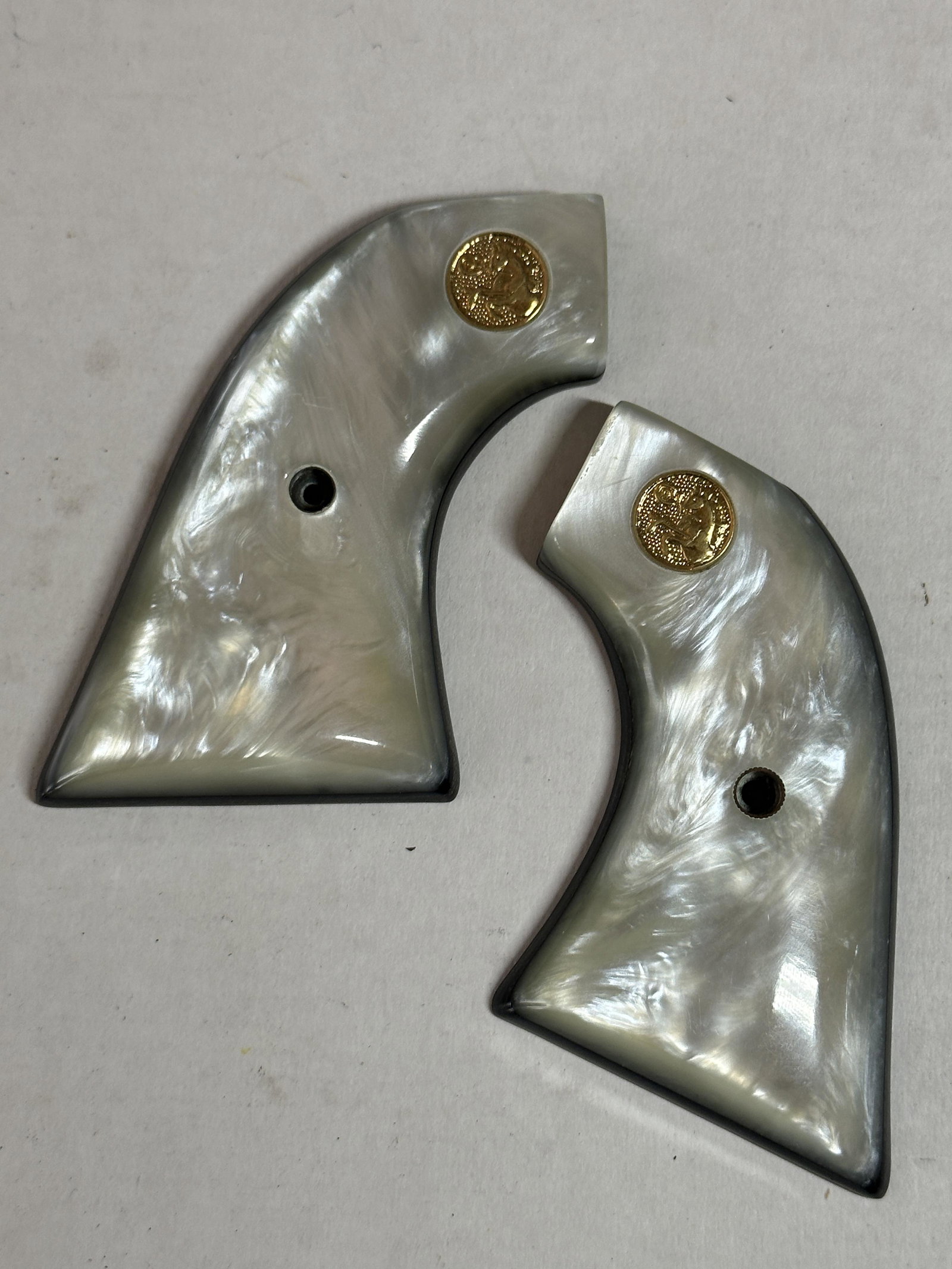 CUSTOM SINGLE ACTION COLT ARMY HAND GRIPS FOR REVOLVER: CUSTOM SINGLE ACTION COLT ARMY HAND GRIPS FOR REVOLVER. A RARE FIND. THEY ARE IN MINT OVERALL SHAPE AND CONDITION. A GREAT ADDITION TO YOUR COLLECTION.