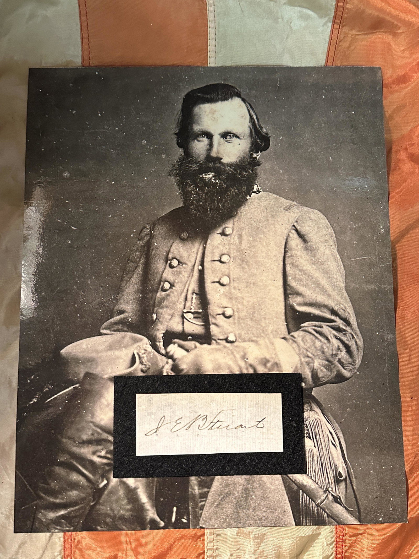 RARE CIVIL WAR JEB STUART AUTOGRAPH WITH HIS PHOTOGRAPH: RARE CIVIL WAR JEB STUART AUTOGRAPH WITH HIS PHOTOGRAPH. SOLD AS FOUND - PLEASE VIEW ALL DETAILED PICTURES.