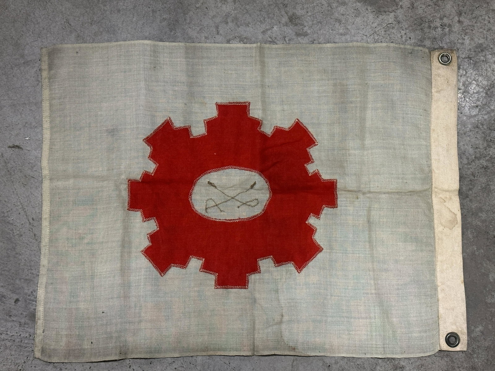 RARE CIVIL WAR SHERIDAN'S CAVALRY CORPS BATTLE FLAG: RARE CIVIL WAR SHERIDAN'S CAVALRY CORPS BATTLE FLAG. A VERY RARE FIND. IT IS IN MINT OVERALL SHAPE AND CONDITION WITH A BEAUTIFUL OVERALL PATINA. SHOWS GOOD WEAR AND USE. HAS A GREAT LOOK TO IT WITH A