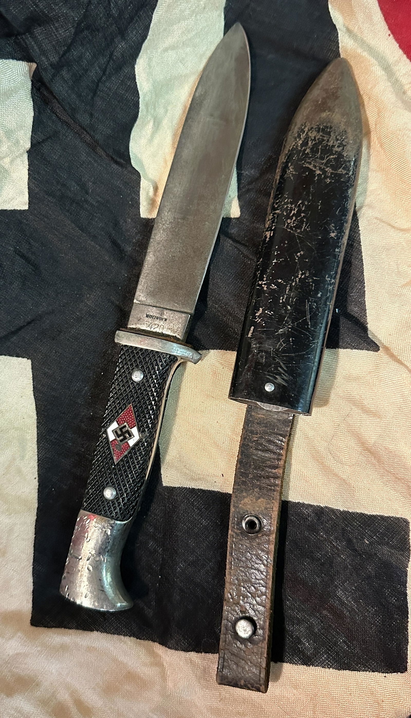 VERY RARE WW2 GERMAN HITLER YOUTH KNIFE BY G.C. CO. SOLINGEN 420: VERY RARE WW2 GERMAN HITLER YOUTH KNIFE BY G.C. CO. SOLINGEN 420. A VERY RARE FIND. WAS BROUGHT BACK HOME BY A VET. SHOWS GOOD WEAR AND EXPECTED USE. A RARE MAKER G.C. CO. HAS A BEAUTIFUL PATINA THROU