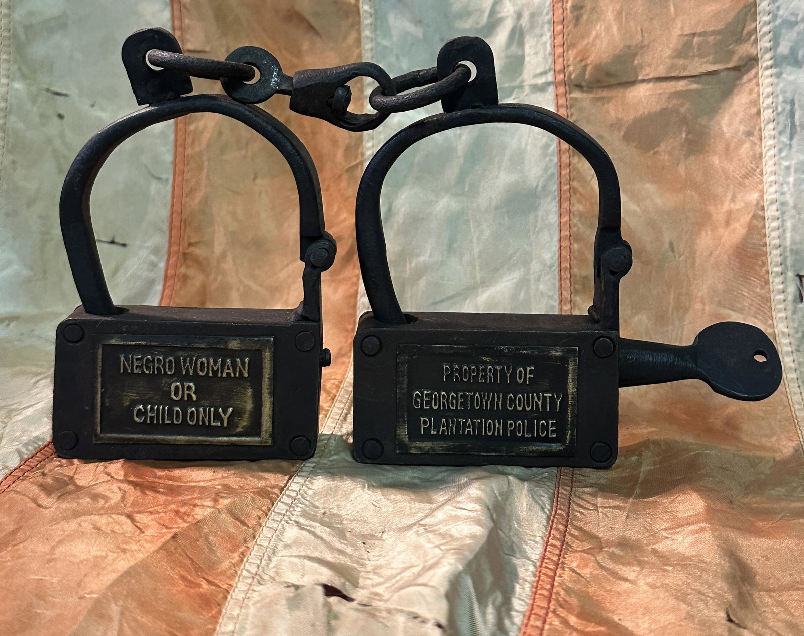 RARE CIVIL WAR ERA SERVANT OR SLAVE SHACKLES - PLANTATION POLICE GEORGETOWN COUNTY: RARE CIVIL WAR ERA SERVANT OR SLAVE SHACKLES - PLANTATION POLICE GEORGETOWN COUNTY. A VERY RARE FIND. IT IS IN MINT OVERALL SHAPE AND CONDITION WITH A BEAUTIFUL OVERALL PATINA. SHOWS GOOD WEAR AND HEA