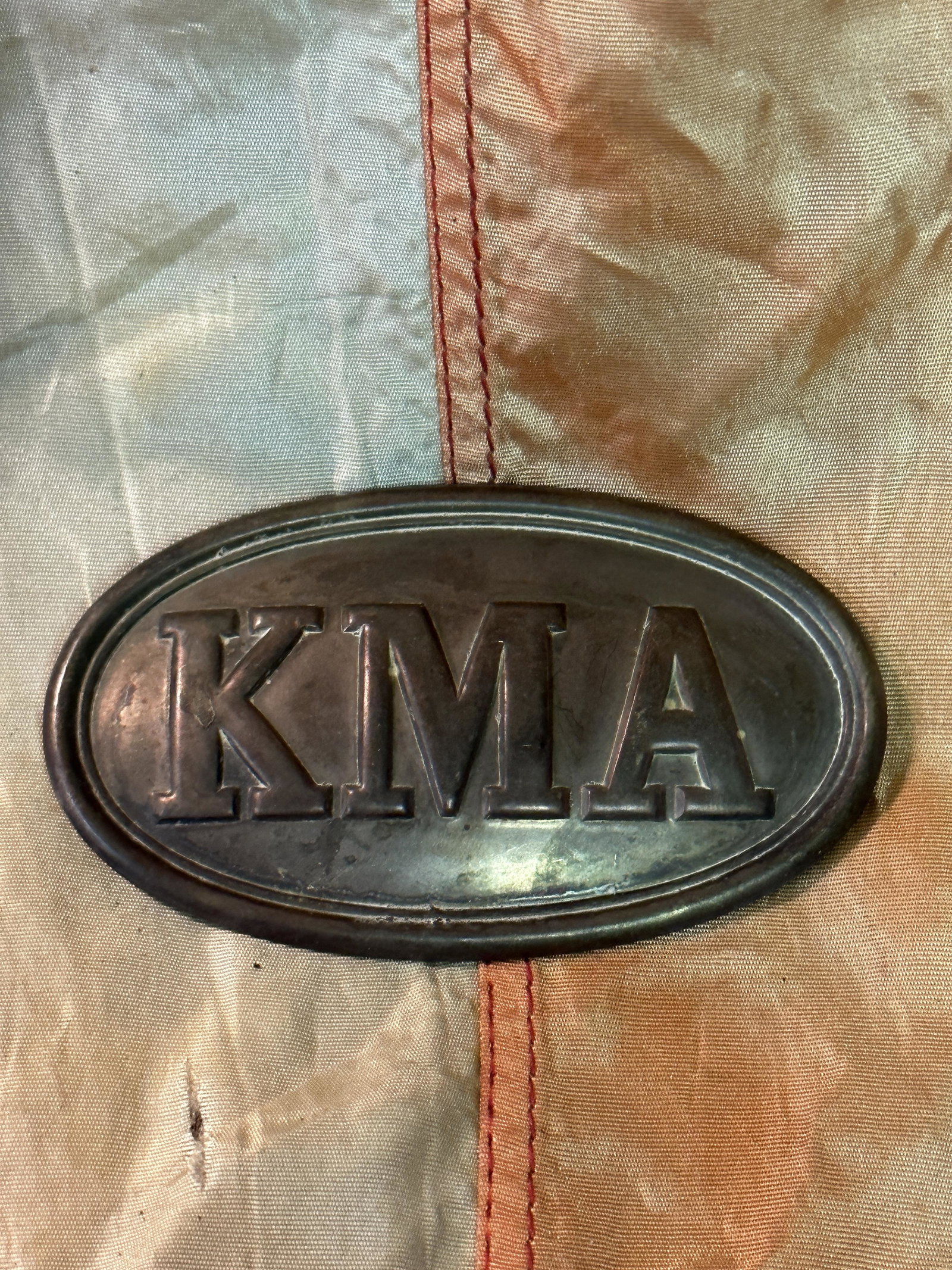 RARE CIVIL WAR "KMA" KENTUCKY MILITARY ACADEMY CARTRIDGE BOX PLATE: RARE CIVIL WAR "KMA" KENTUCKY MILITARY ACADEMY CARTRIDGE BOX PLATE. A RARE FIND. IT IS IN MINT OVERALL SHAPE AND CONDITION WITH A BEAUTIUL OVERALL PATINA. HAS A GREAT LOOK TO IT WITH AN EXCELLENT OVER