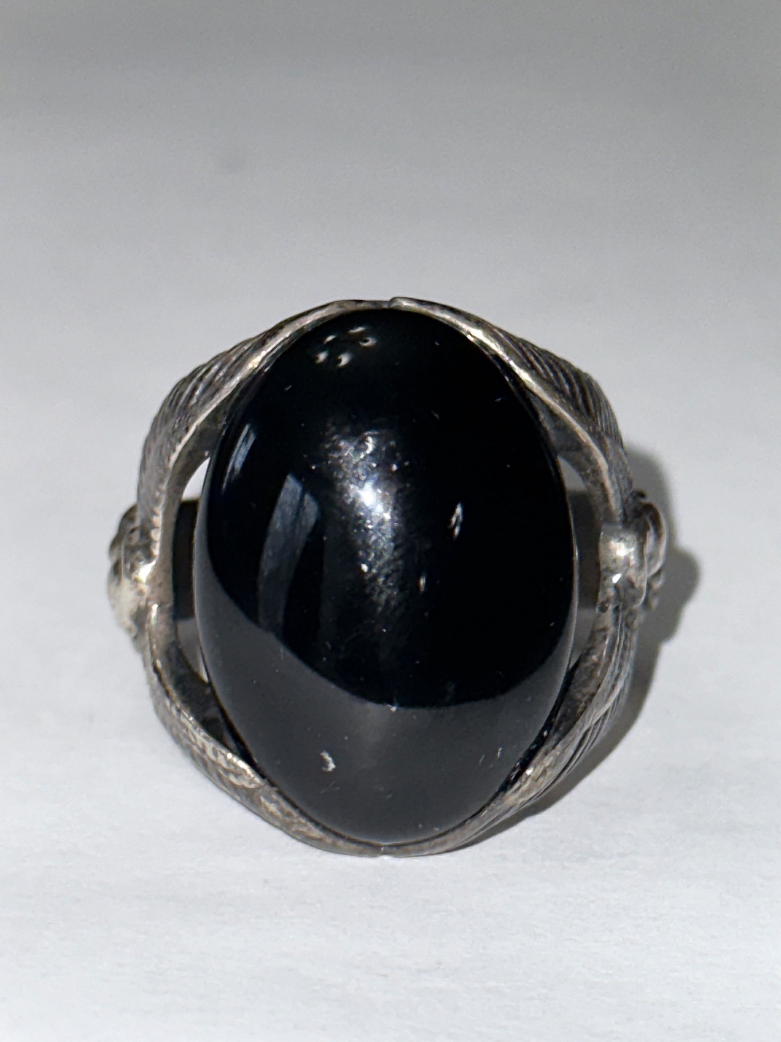 ESTATE STERLING SILVER EAGLE MOTIF AMETHYST RING SZ 12 (1 of 4)