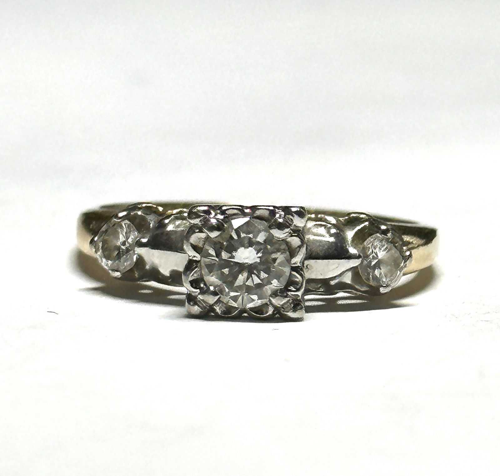 ART DECO 14K GOLD 0.70 TCW VS2,H DIAMONDS FILIGREE RING SZ 7 (1 of 3)
