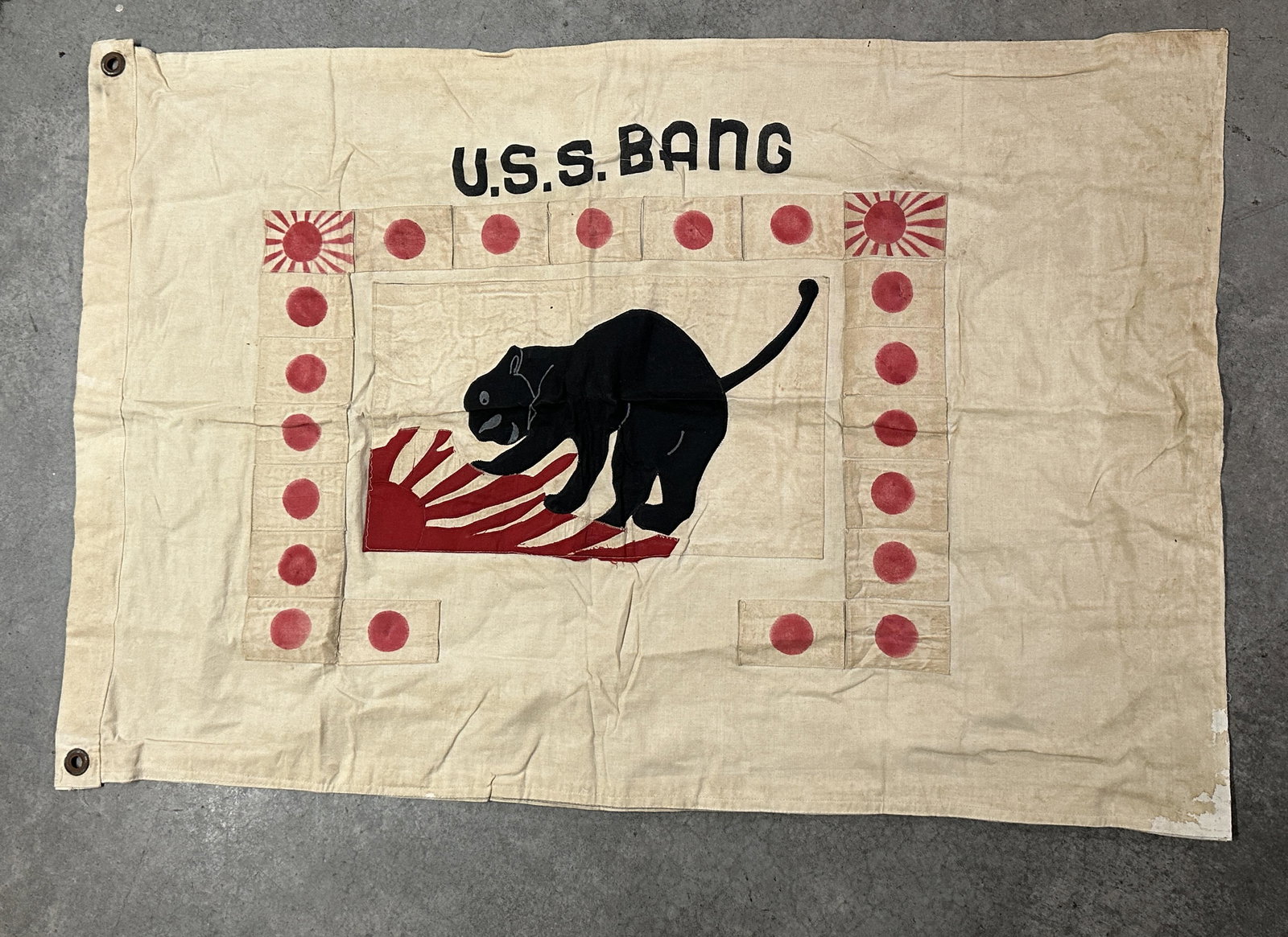 VERY RARE WW2 U.S. BALAO CLASS SUBMARINE FLAG: VERY RARE WW2 U.S. BALAO CLASS SUBMARINE FLAG. Balao Class Submarine: Laid down, 30 April 1943, at Portsmouth Navy Yard, Portsmouth, N.H..; Launched, 30 August 1943; Commissioned USS Bang (SS-385), 4 
