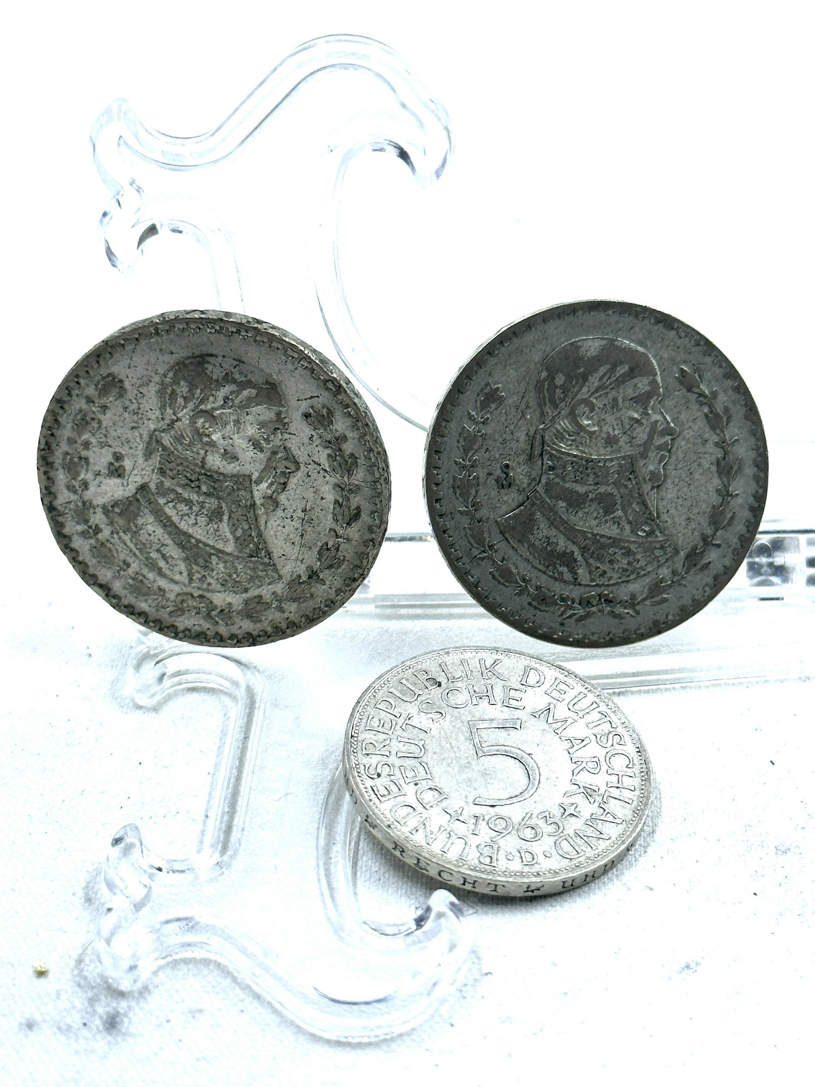 ESTATE LOT OF (3) MEXICAN SILVER COINS (1 of 4)