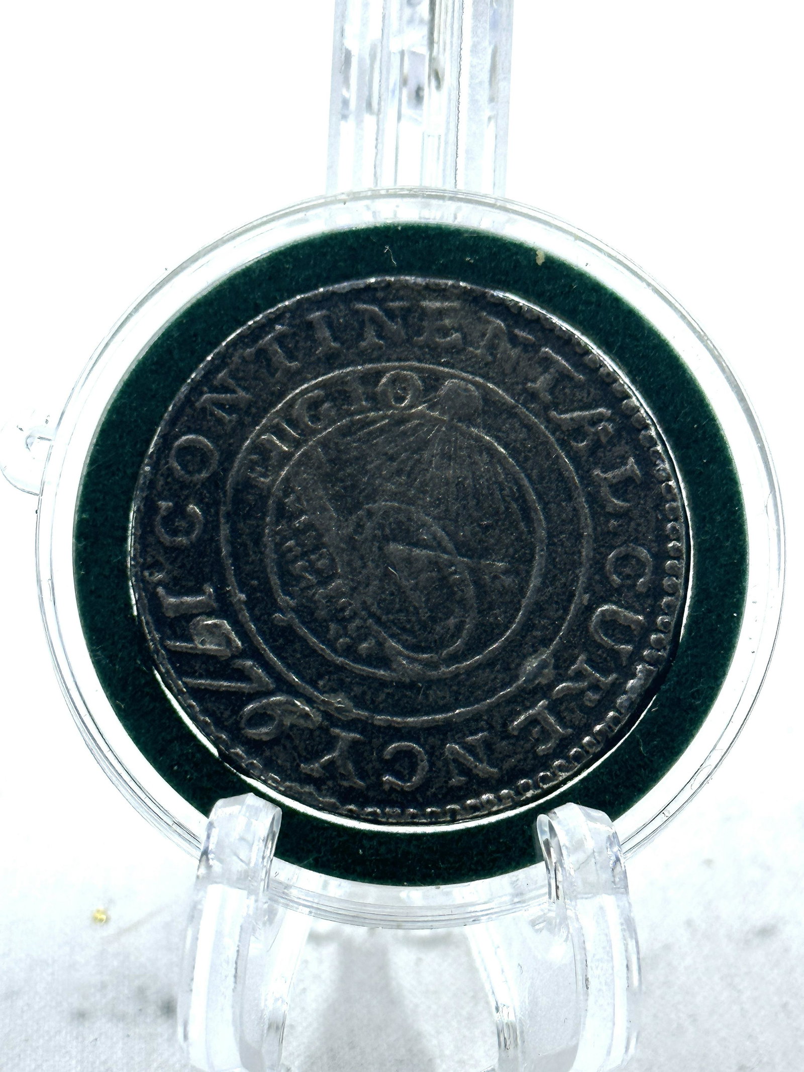 1776 REVOLUTIONARY WAR CONTINENTAL CURRENCY COIN (1 of 2)